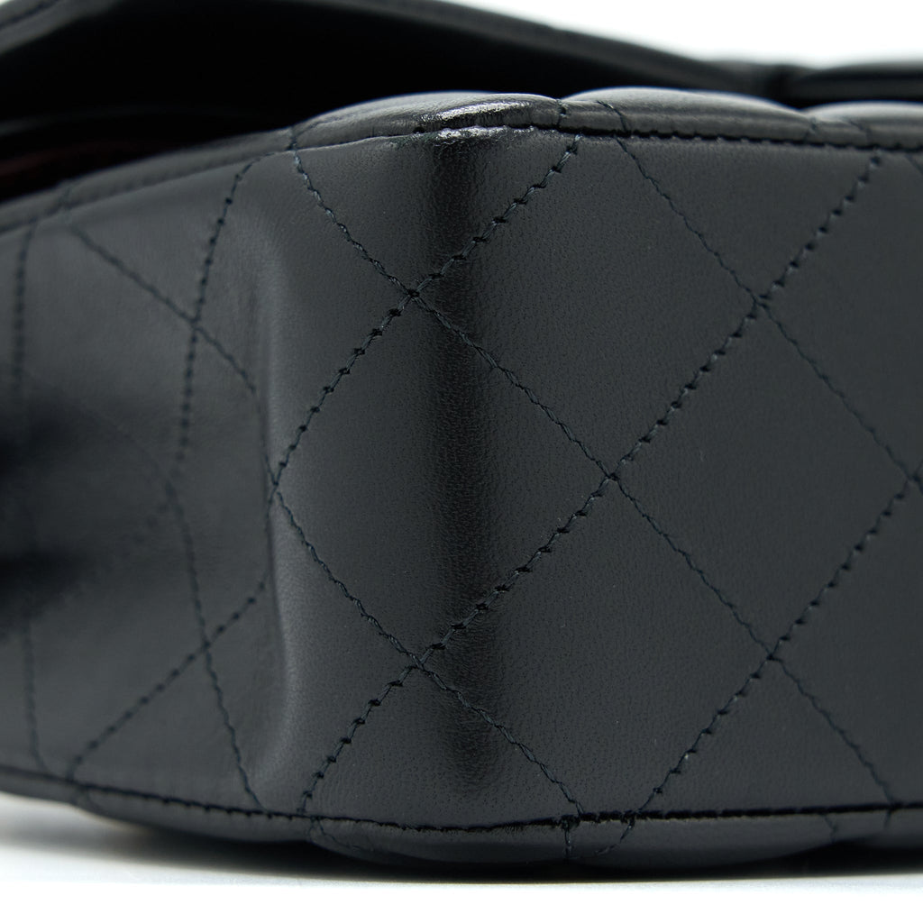 chanel-medium-classic-double-flap-bag-lambskin-black-lghw-microchip