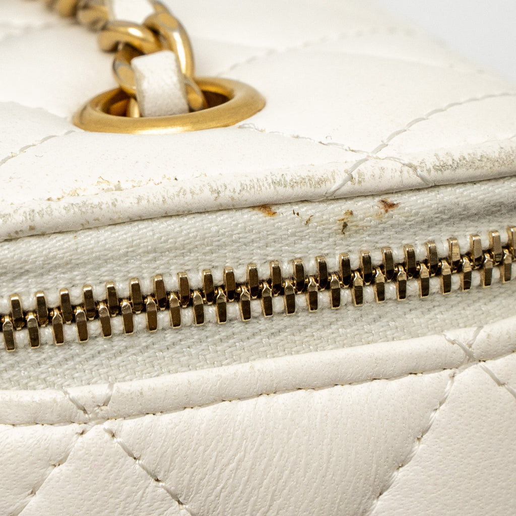 chanel-pearl-crush-mini-vanity-lambskin-white-brushed-ghw