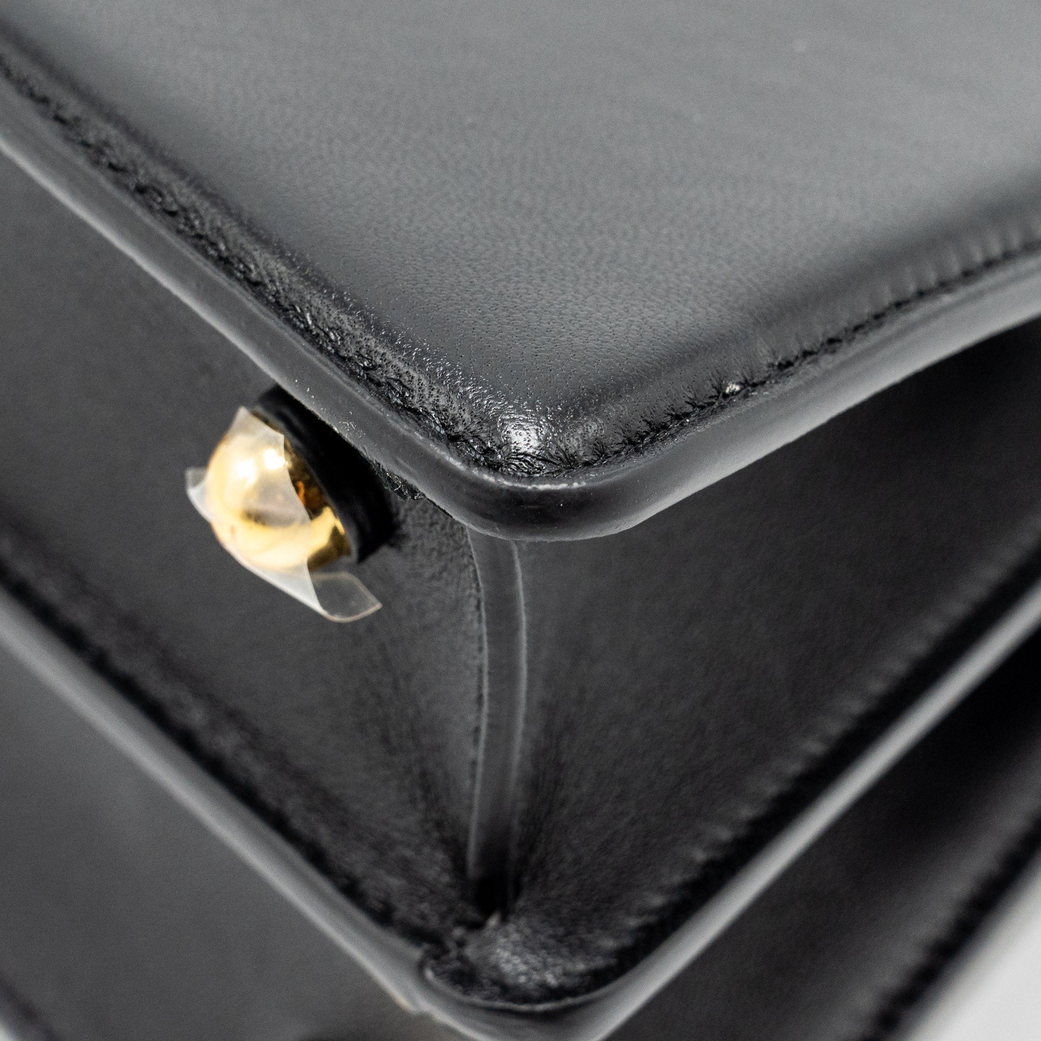 fendi-peekaboo-iseeu-petit-lambskin-black-ghw