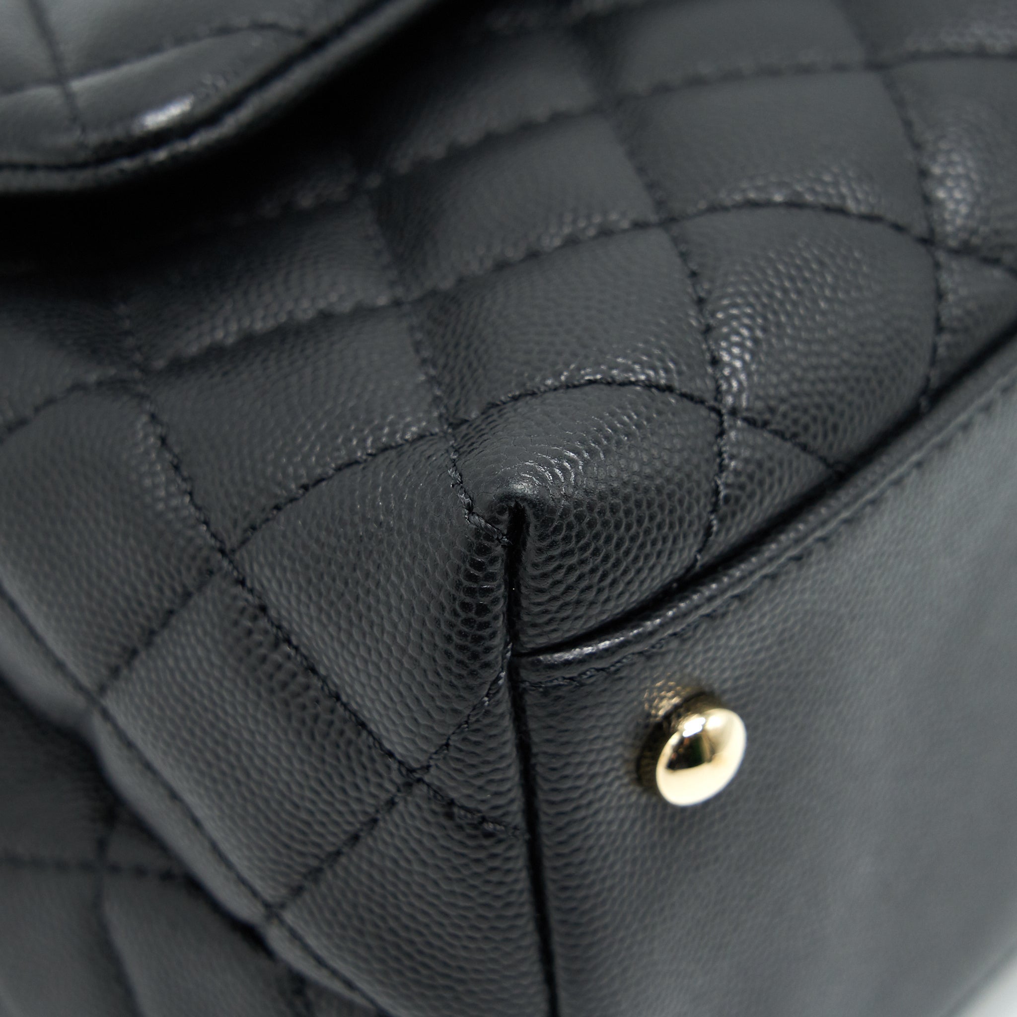 chanel-small-coco-handle-flap-bag-caviar-black-lghw