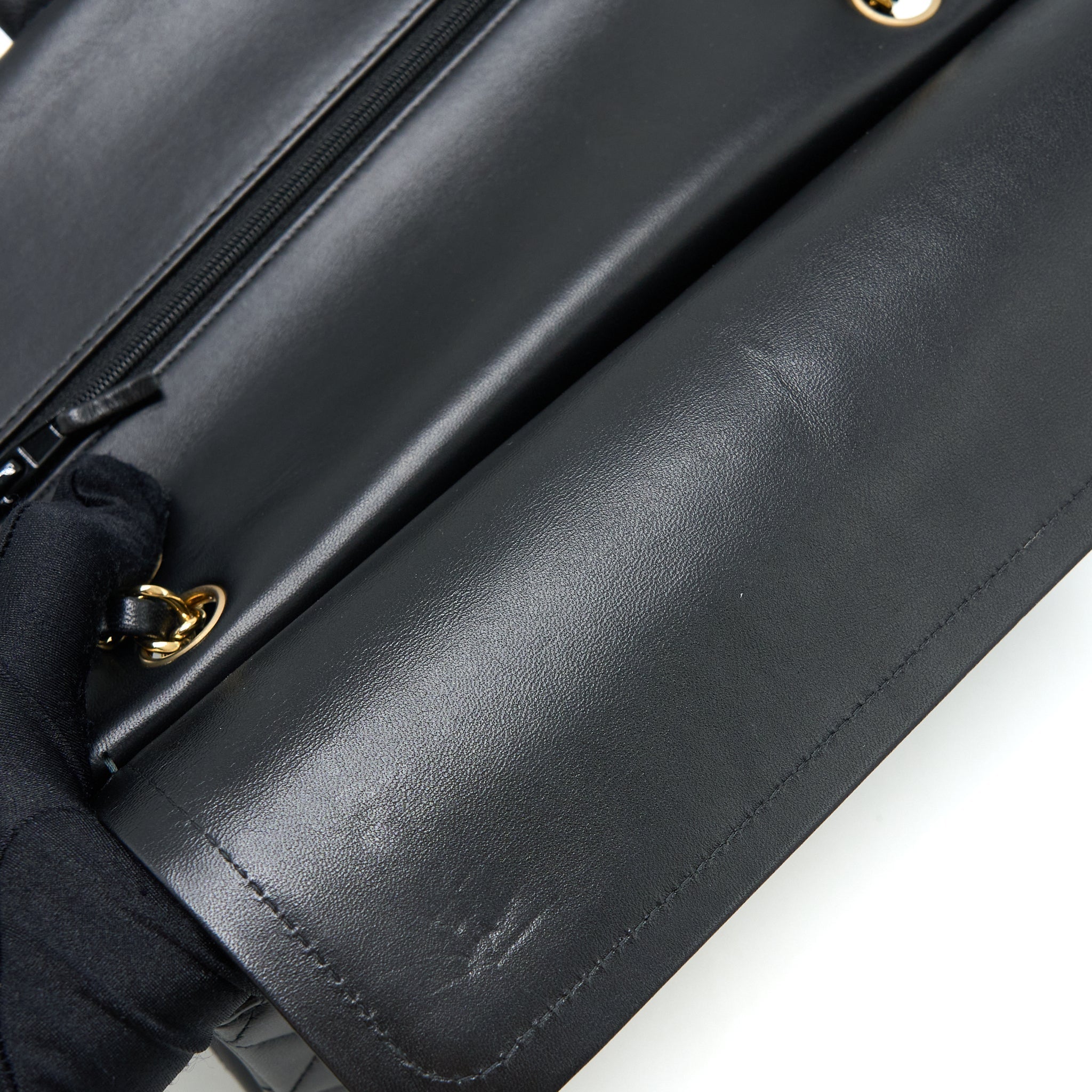 chanel-medium-classic-double-flap-bag-lambskin-black-lghw-microchip