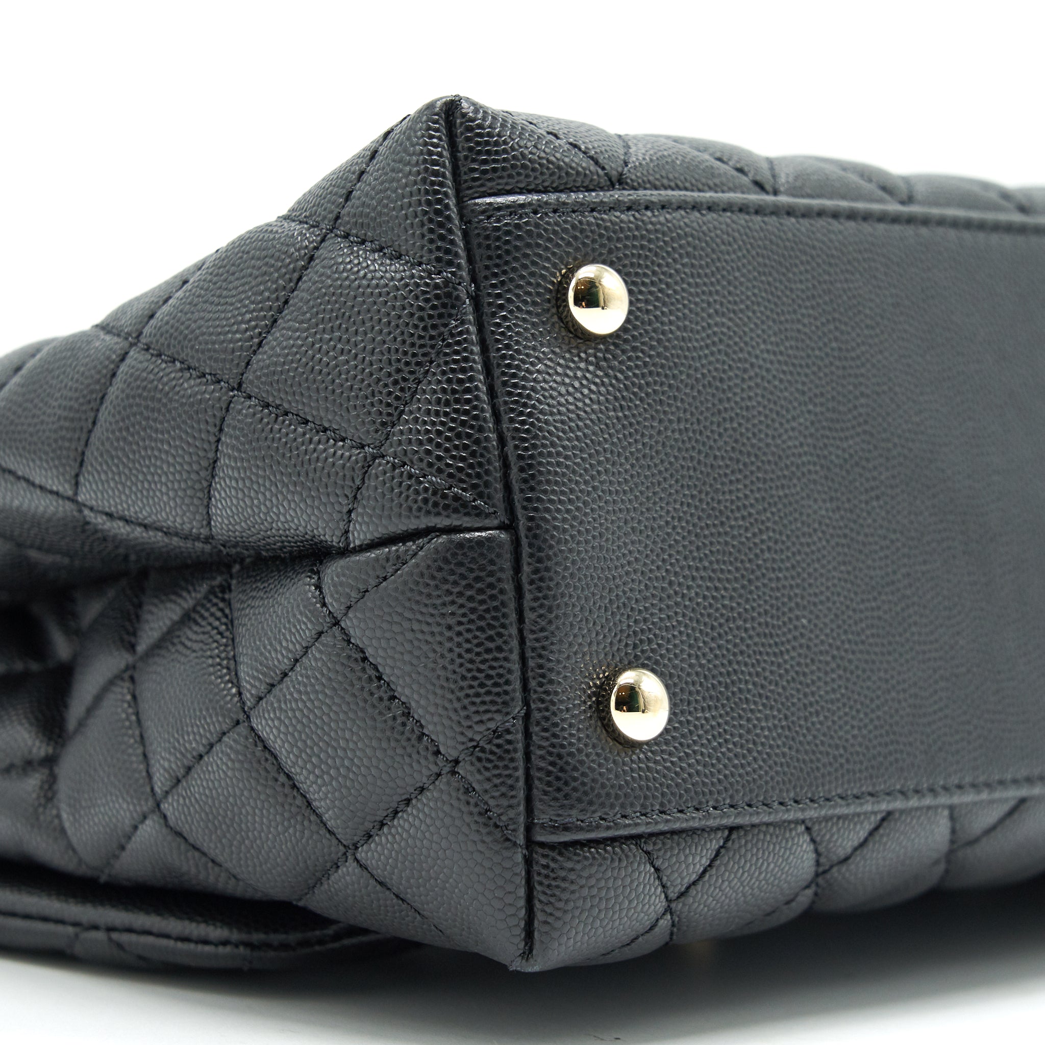 chanel-small-coco-handle-flap-bag-caviar-black-lghw