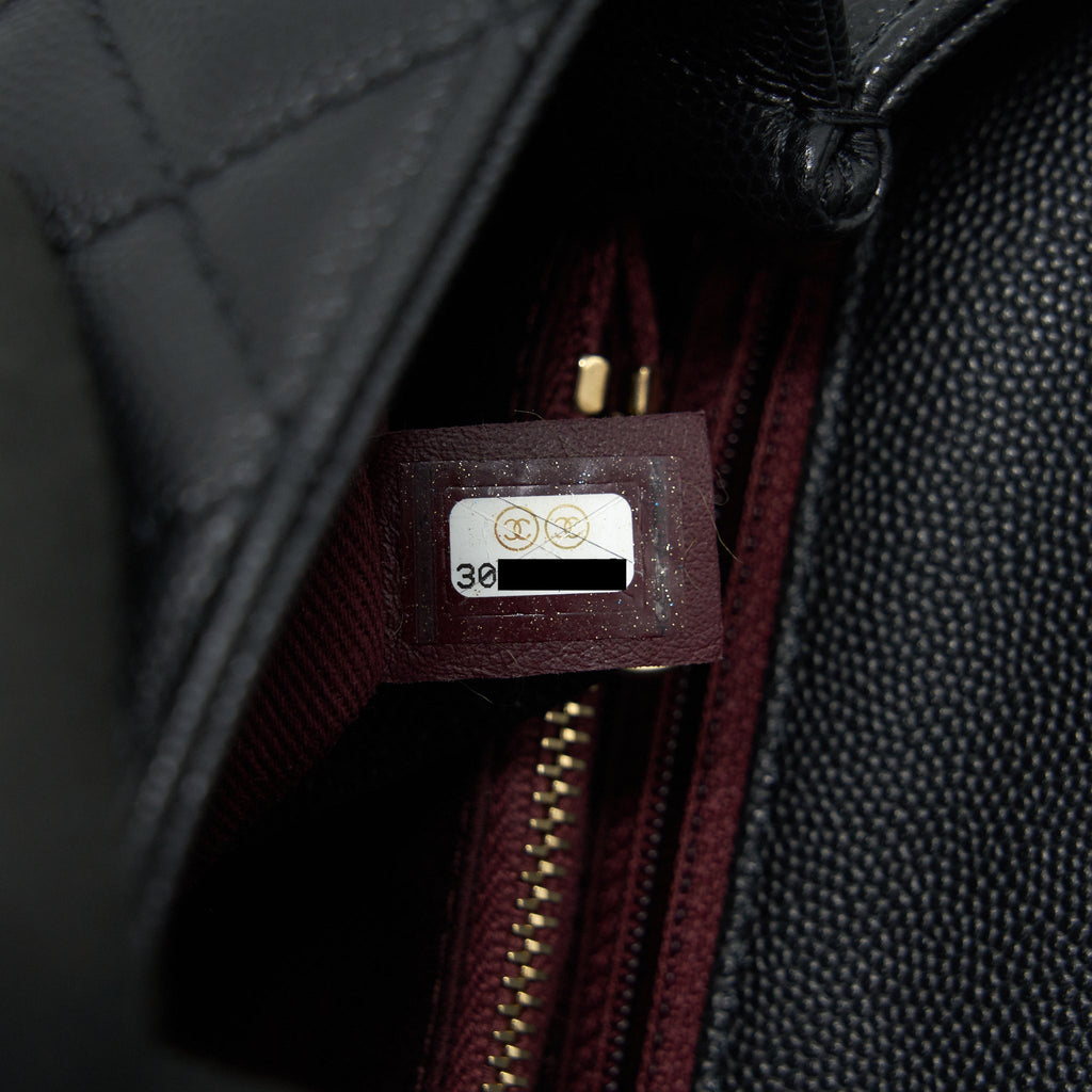 chanel-small-coco-handle-flap-bag-caviar-black-lghw