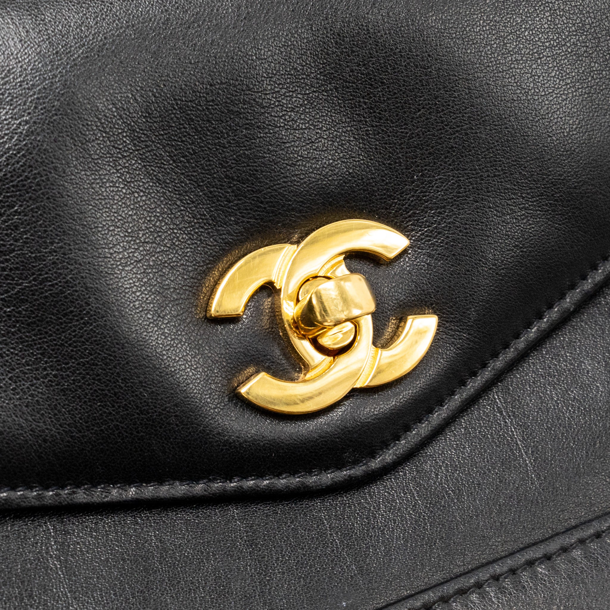 chanel-vintage-cc-logo-flap-belt-bag-smooth-calfskin-black-ghw