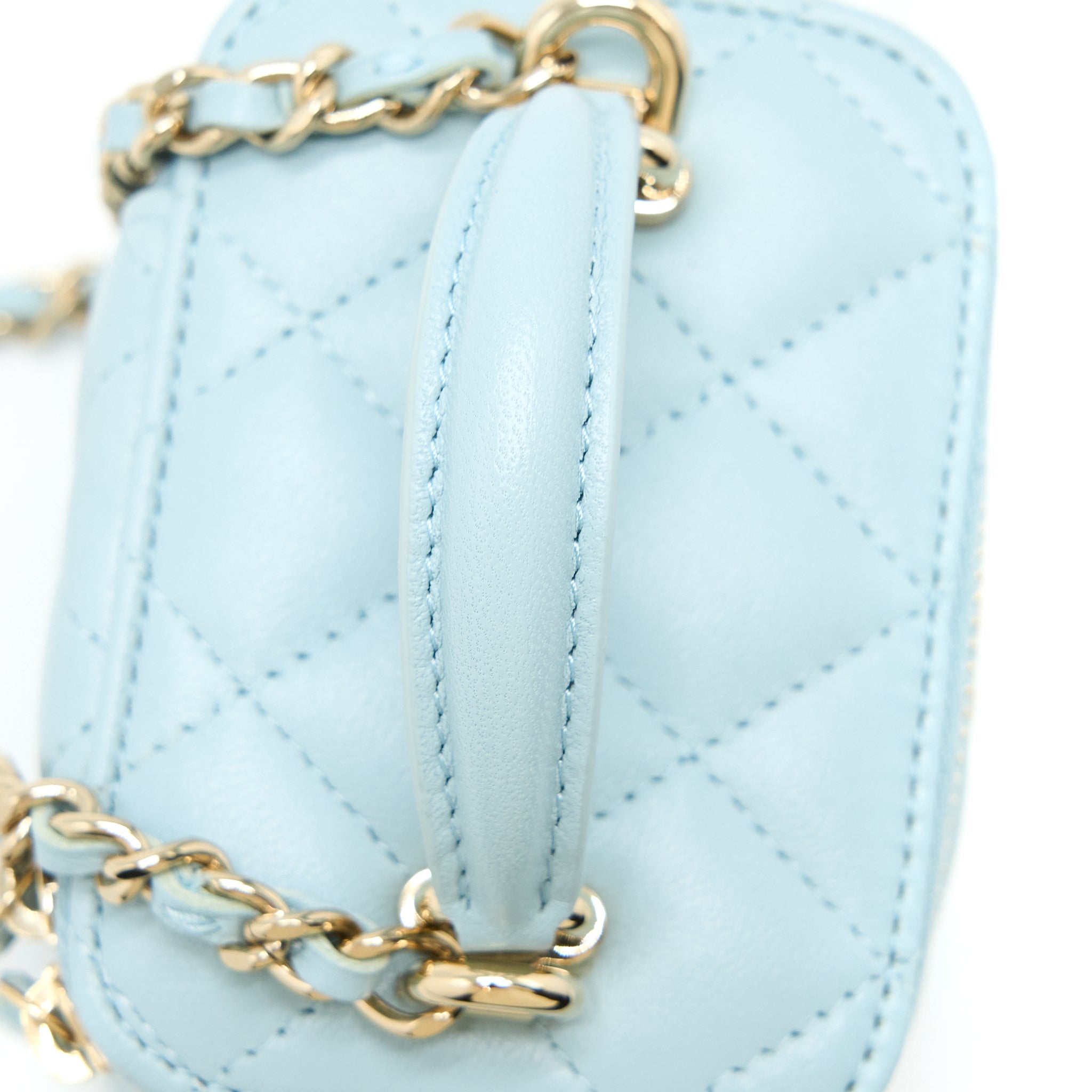 chanel-22p-top-handle-mini-vanity-with-chain-lambskin-light-blue-lghw