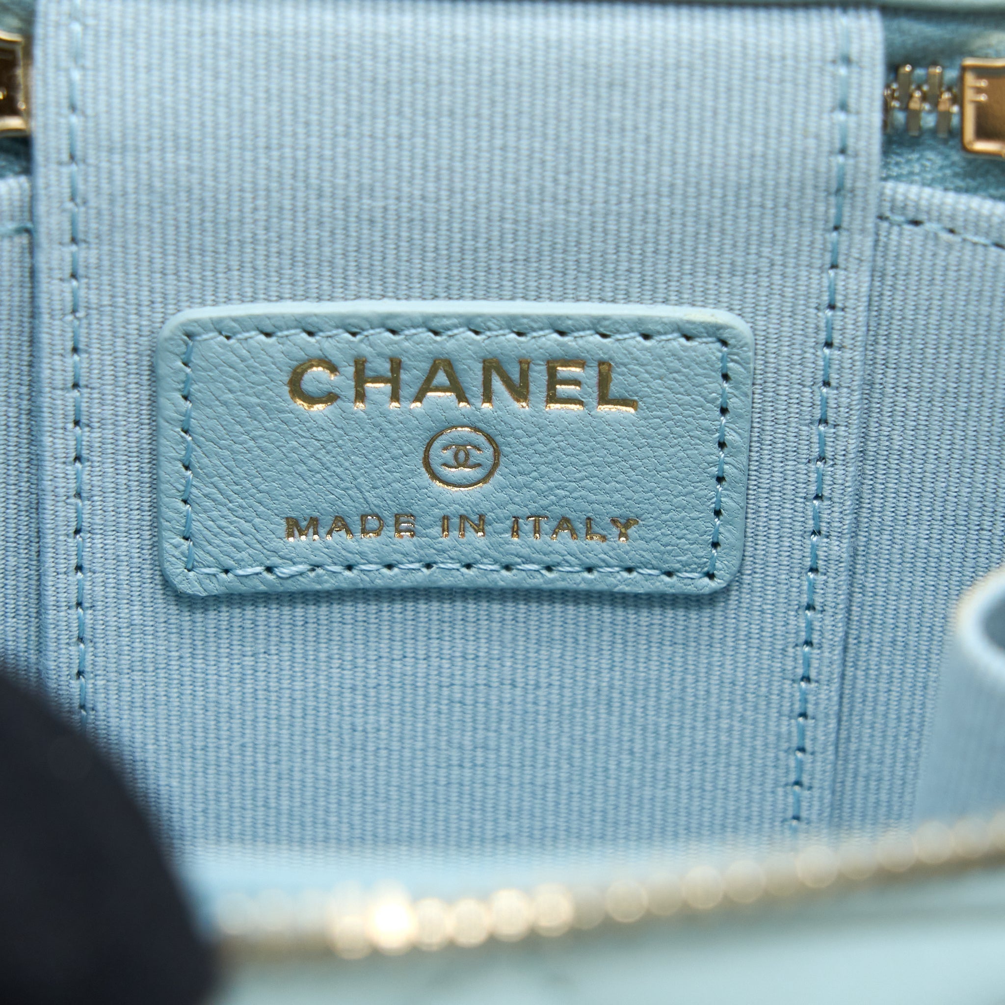 chanel-22p-top-handle-mini-vanity-with-chain-lambskin-light-blue-lghw
