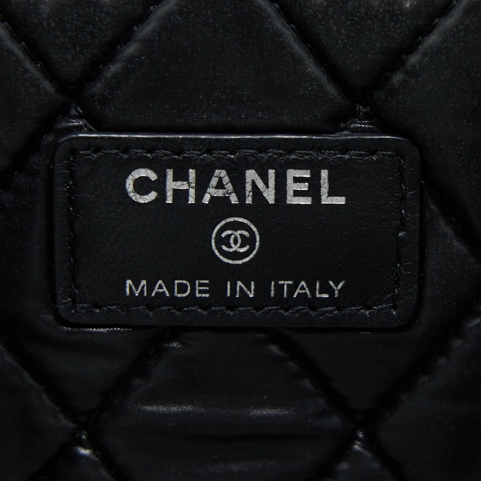chanel-boy-clutch-lambskin-black-shw