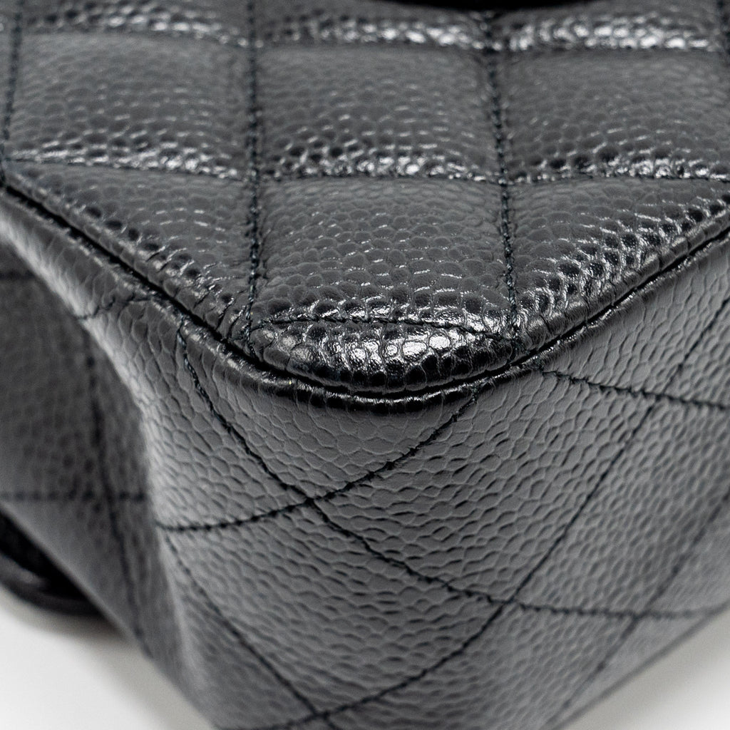 chanel-medium-classic-double-flap-bag-caviar-black-ghw-20