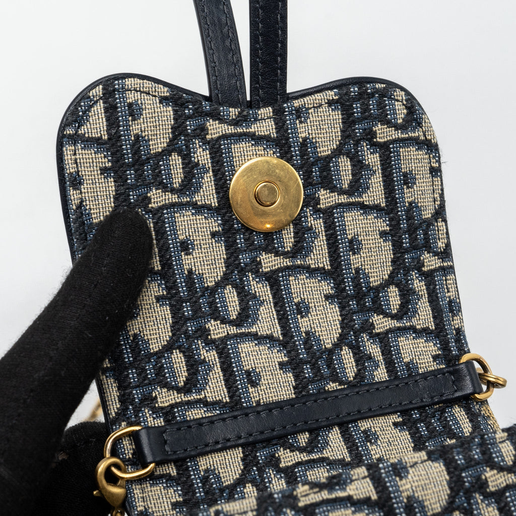 dior-saddle-phone-pouch-dior-oblique-jacquard-blue-ghw