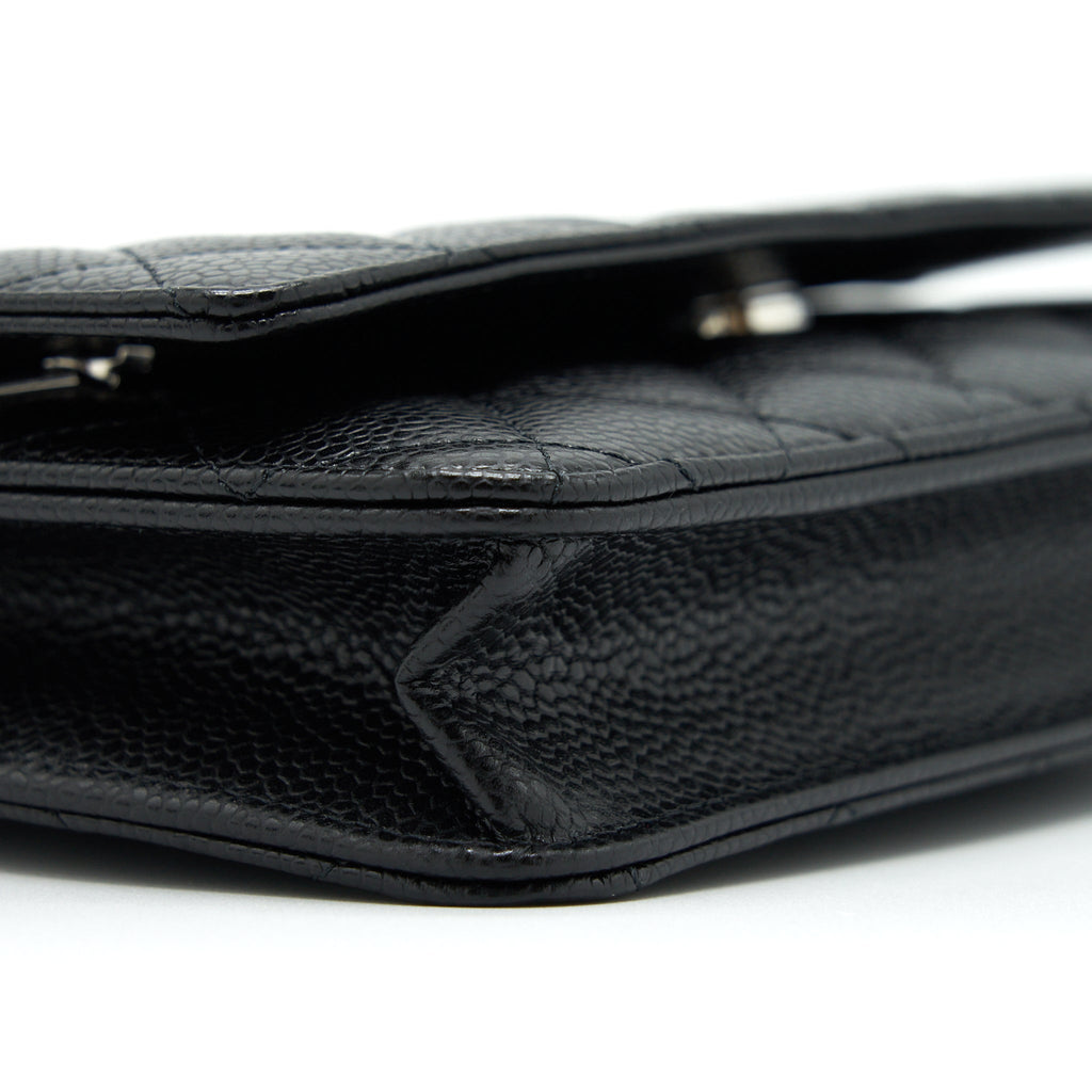 chanel-classic-wallet-on-chain-caviar-black-shw-microchip-1