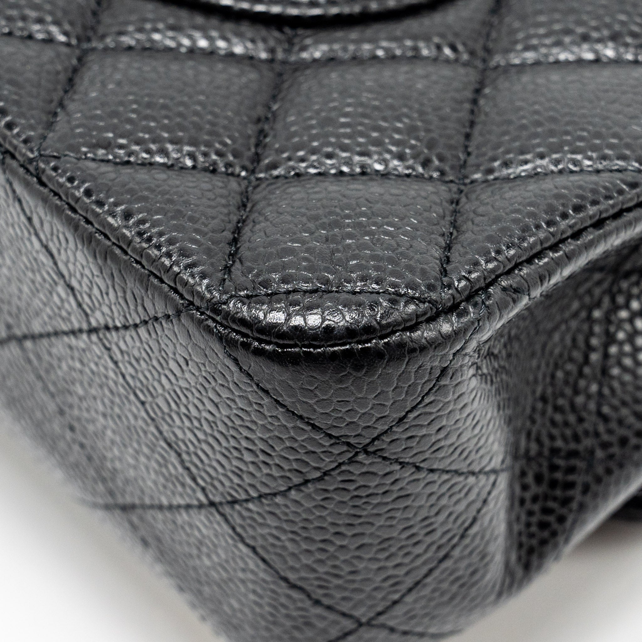 chanel-medium-classic-double-flap-bag-caviar-black-ghw-20