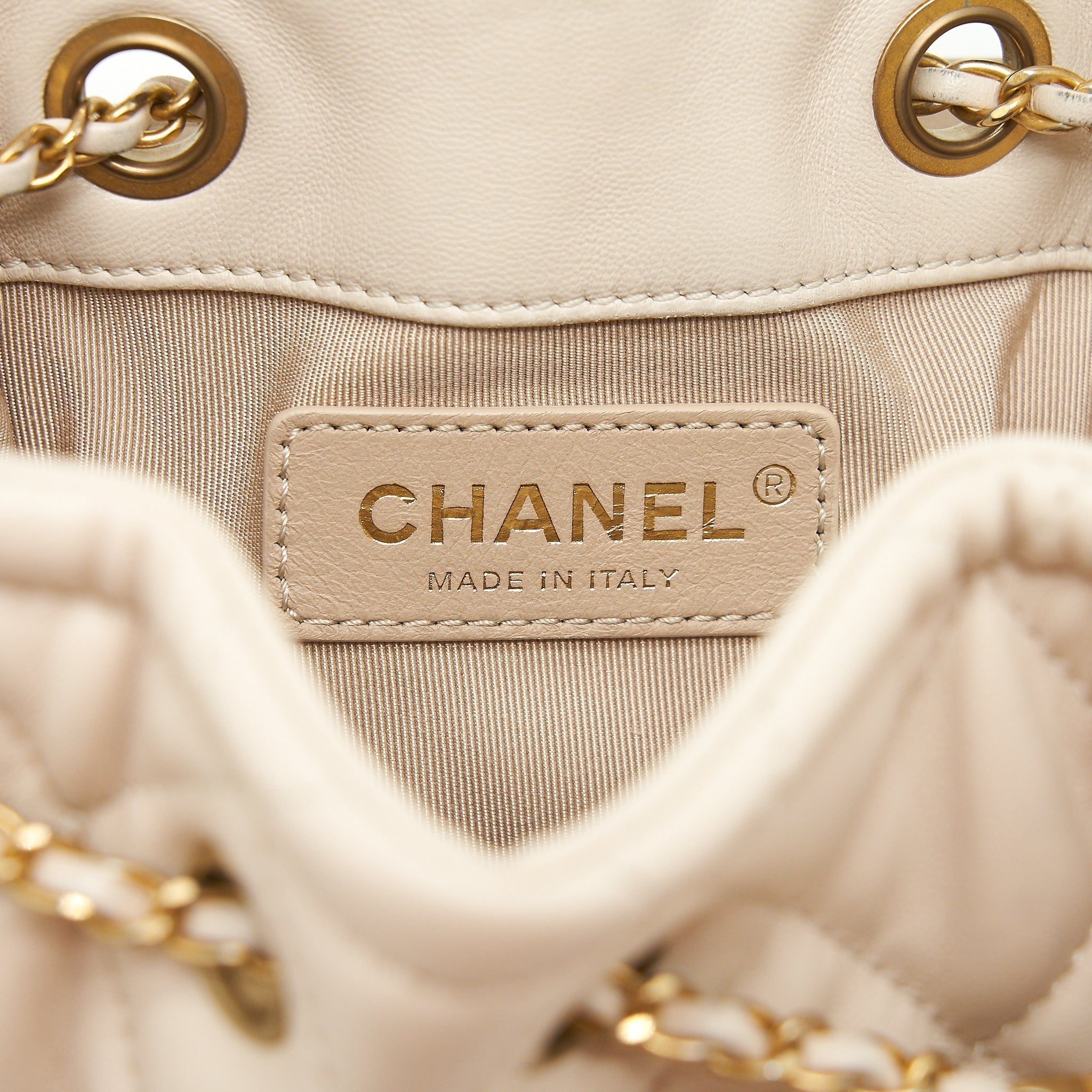 chanel-button-bucket-crossbody-bag-lambskin-white-ghw