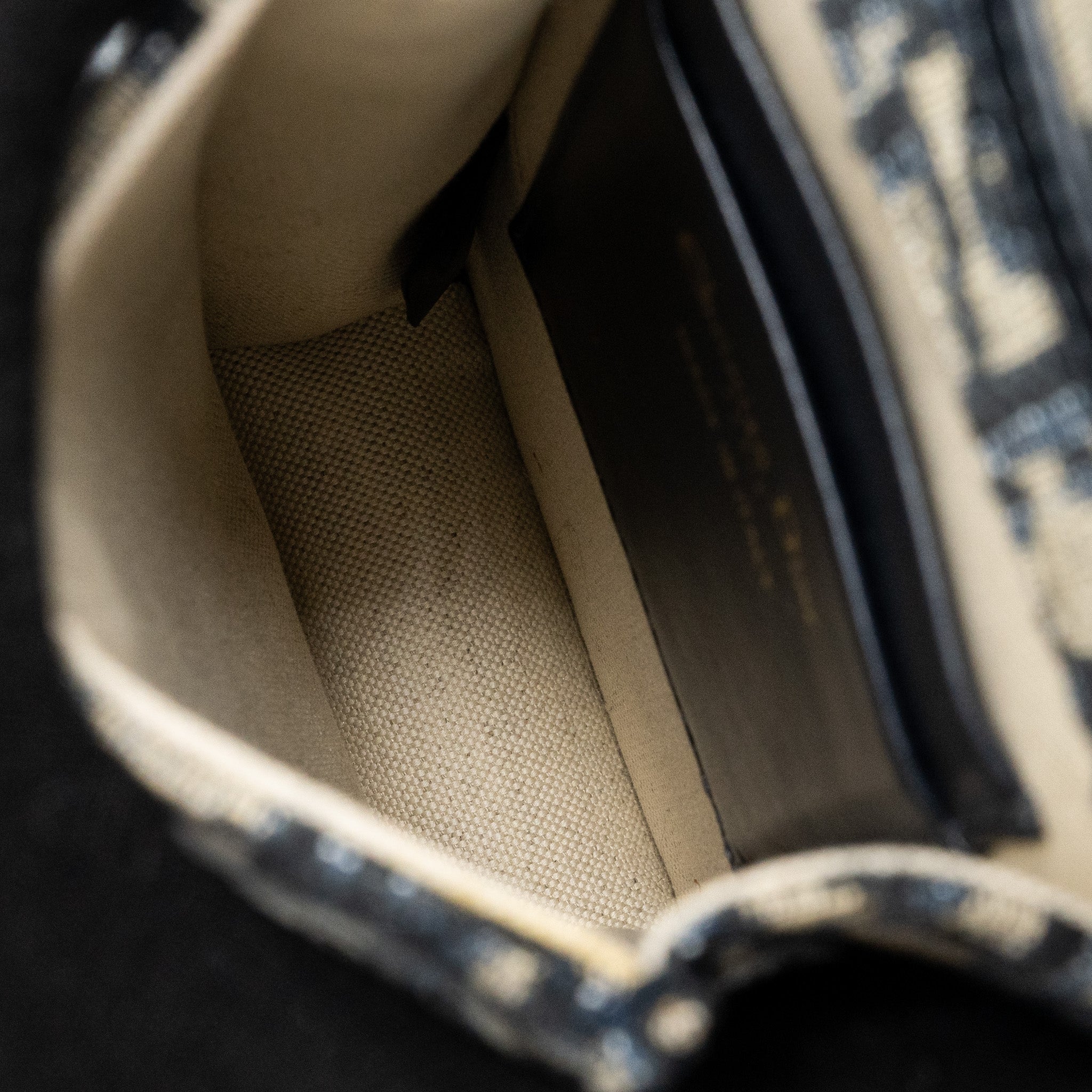dior-saddle-phone-pouch-dior-oblique-jacquard-blue-ghw