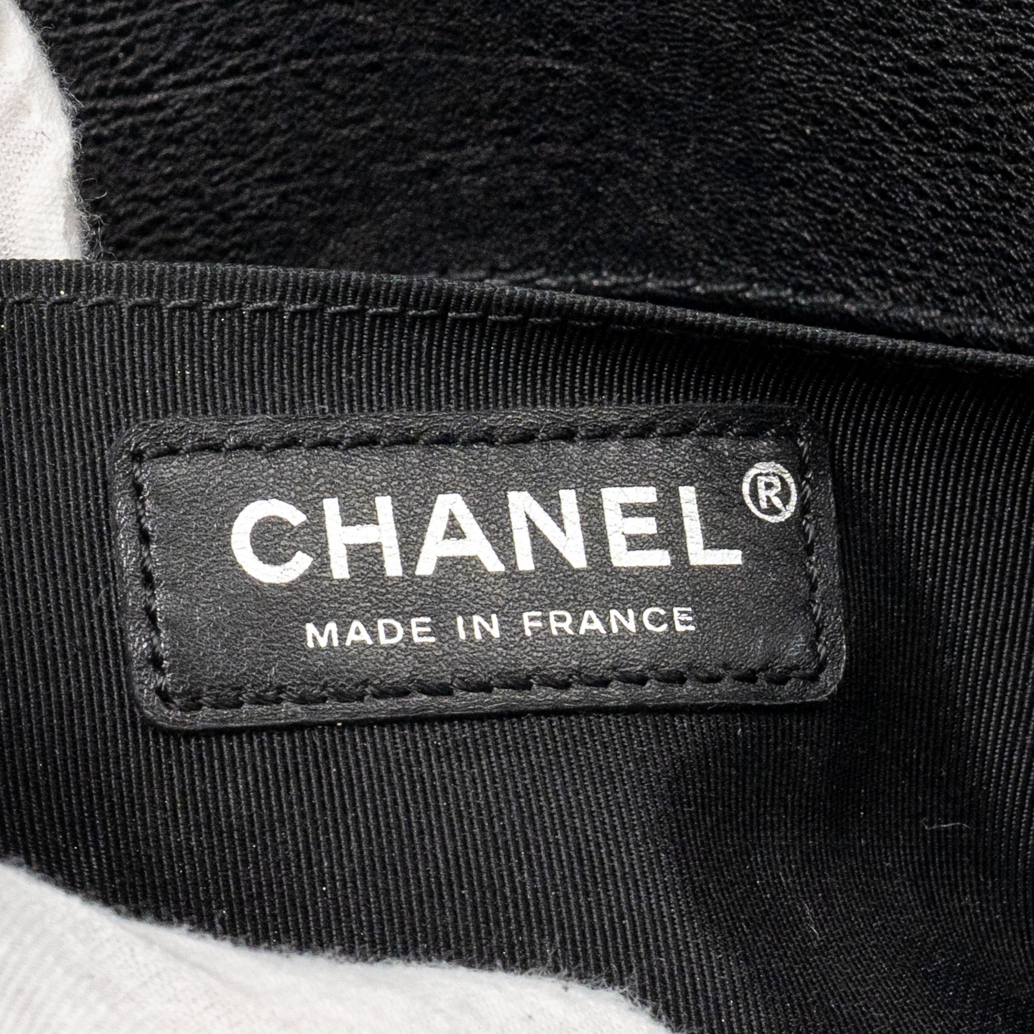 chanel-top-handle-boy-bag-limited-edition-grained-calfskin-black-ruthenium-silver-hardware-copy