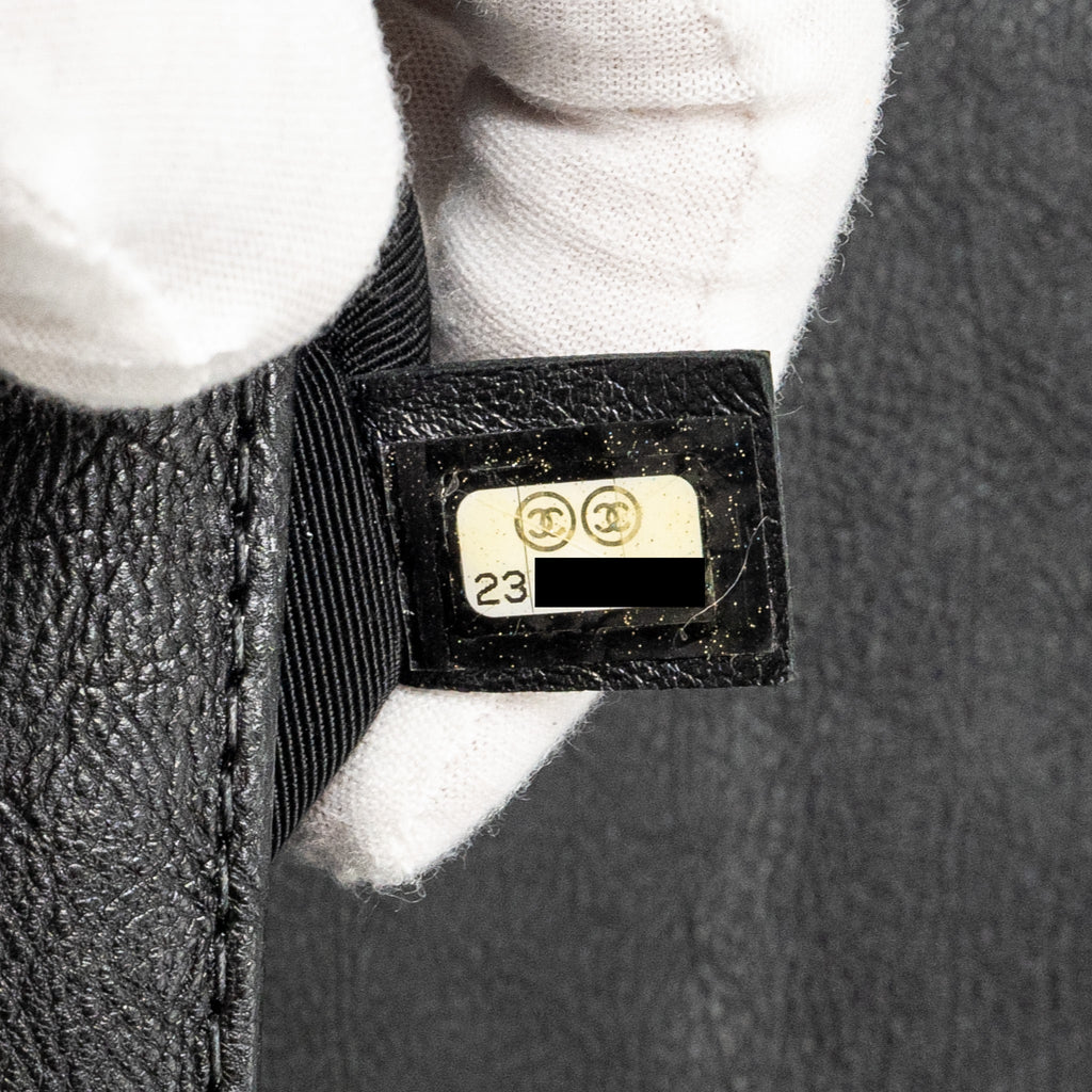 chanel-top-handle-boy-bag-limited-edition-grained-calfskin-black-ruthenium-silver-hardware-copy