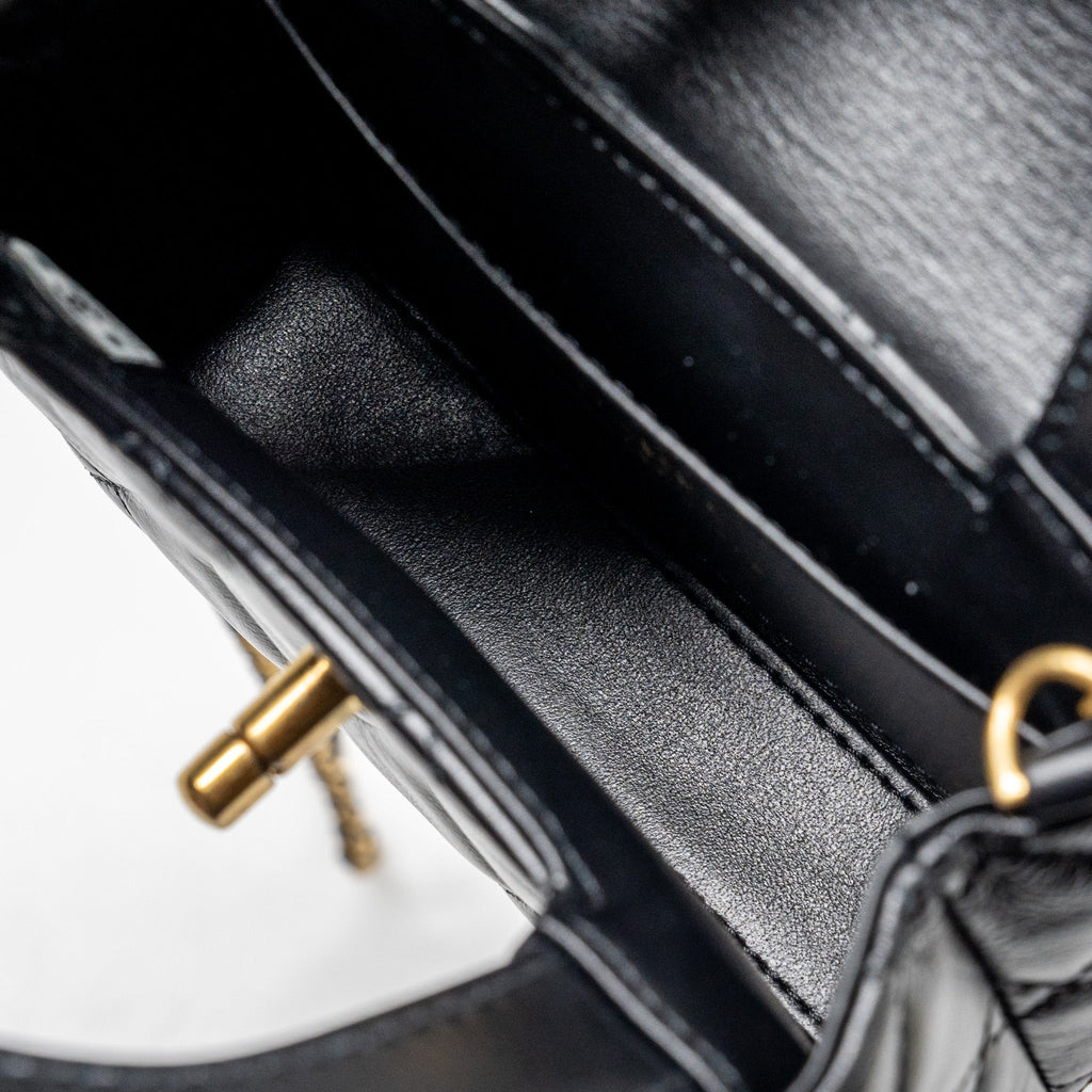 chanel-24p-nano-shopping-tote-kelly-bag-calfskin-black-ghwmicrochip