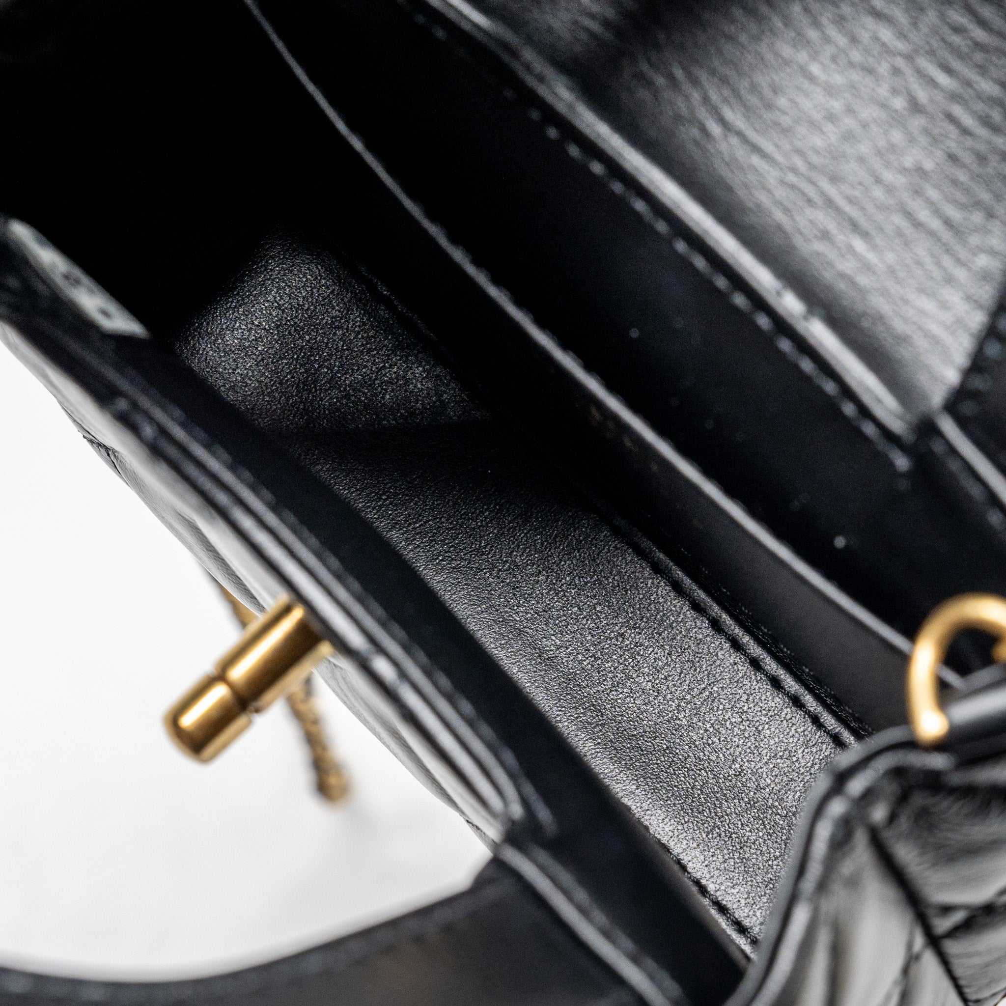 chanel-24p-nano-shopping-tote-kelly-bag-calfskin-black-ghwmicrochip