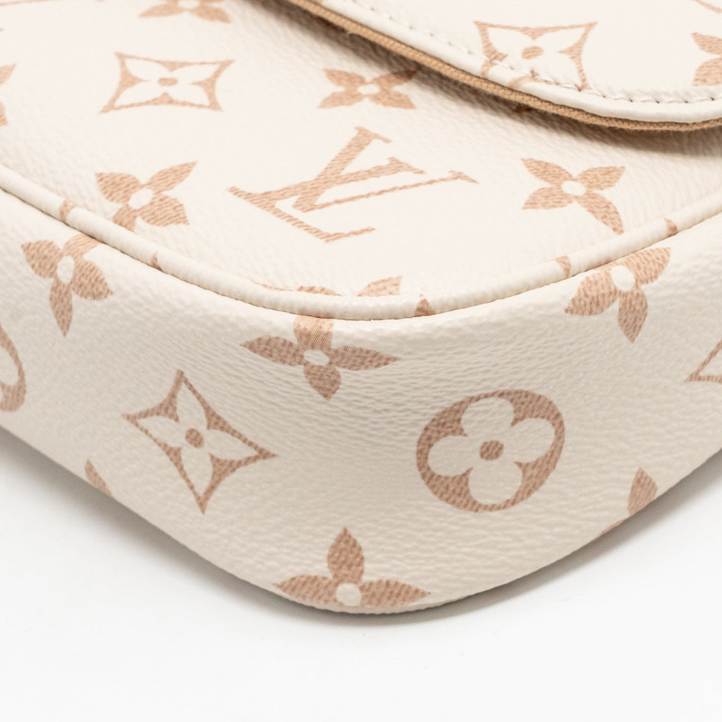 louis-vuitton-ivy-wallet-on-chain-monogram-dune-canvas-beige-cream-ghw