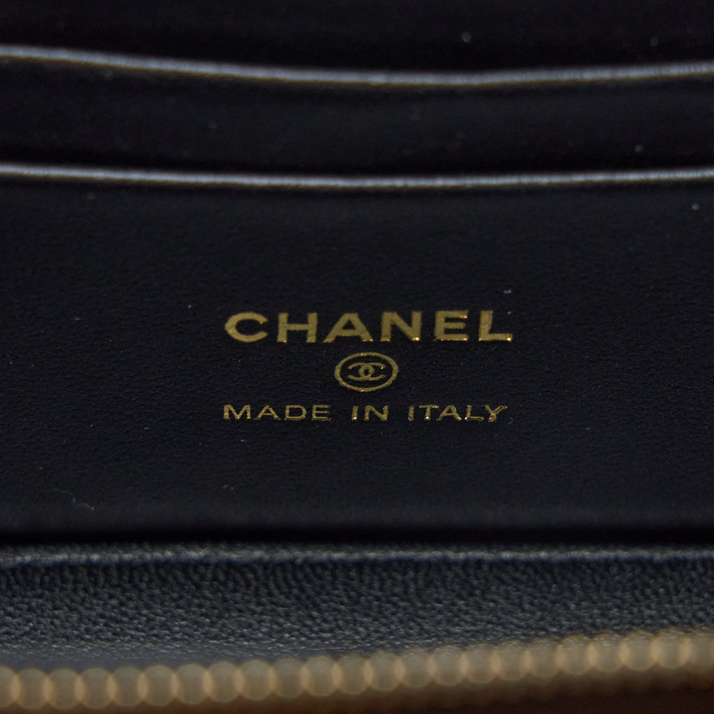 chanel-top-twist-chain-handle-long-vanity-with-chain-lambskin-black-brushed-ghw-microchip