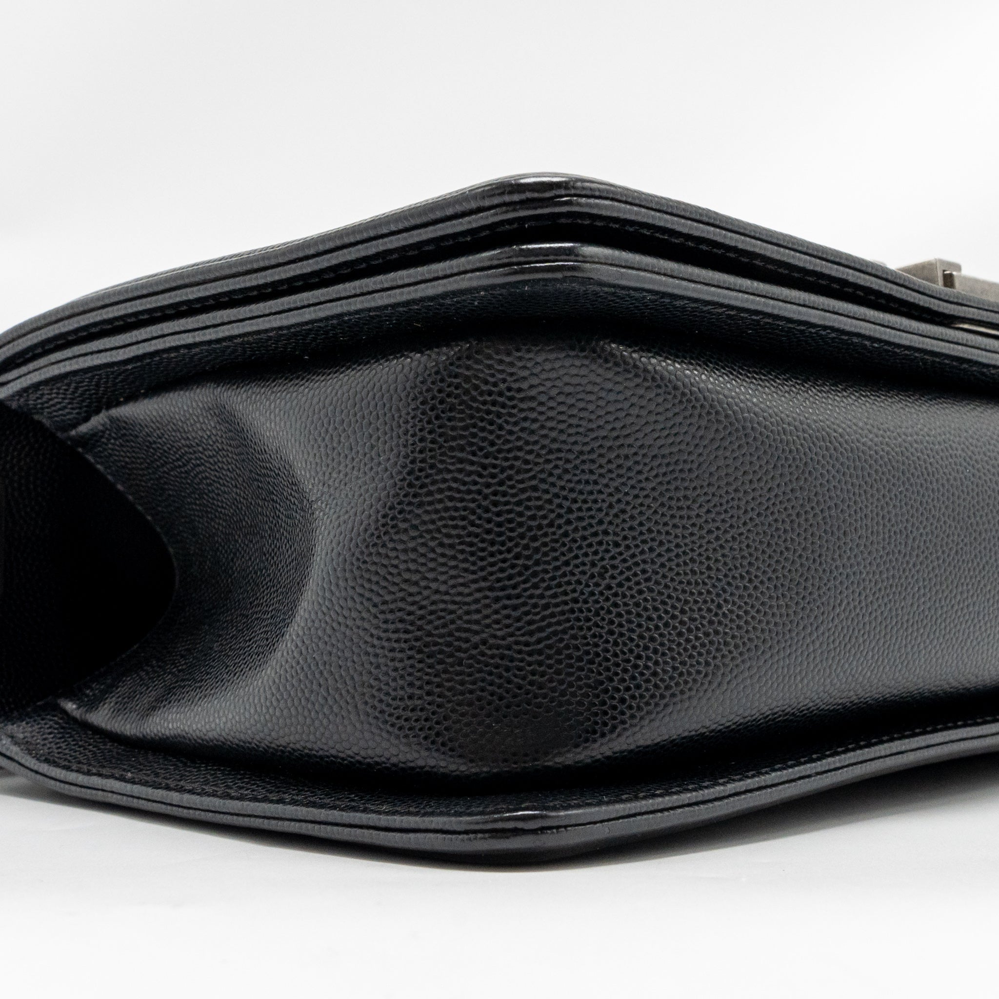 chanel-medium-boy-bag-caviar-black-ruthenium-silver-hardware