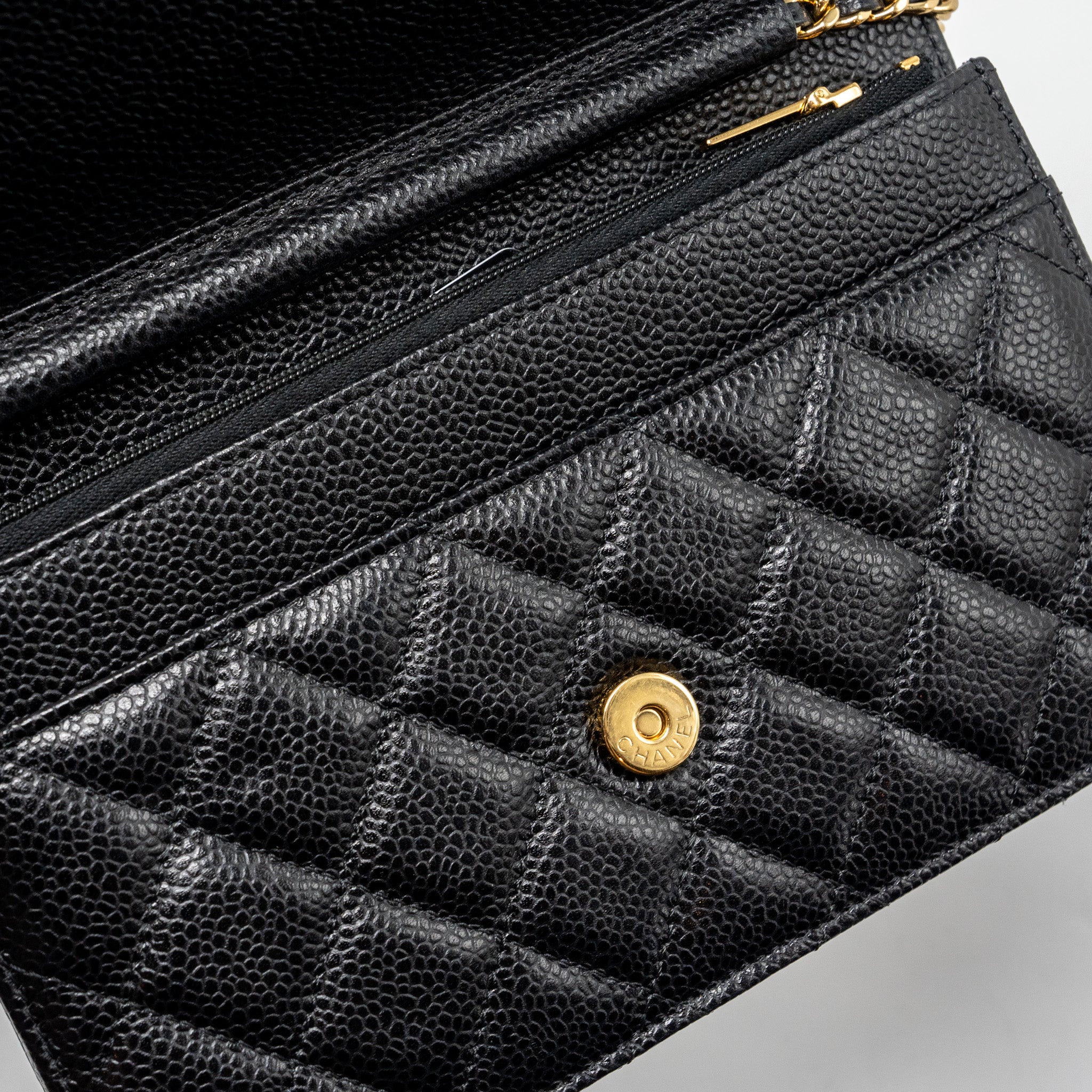 chanel-classic-wallet-on-chain-caviar-black-ghw-16