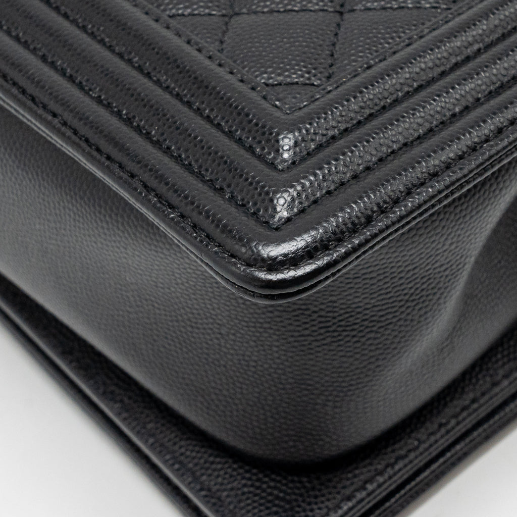 chanel-medium-boy-bag-caviar-black-ruthenium-silver-hardware