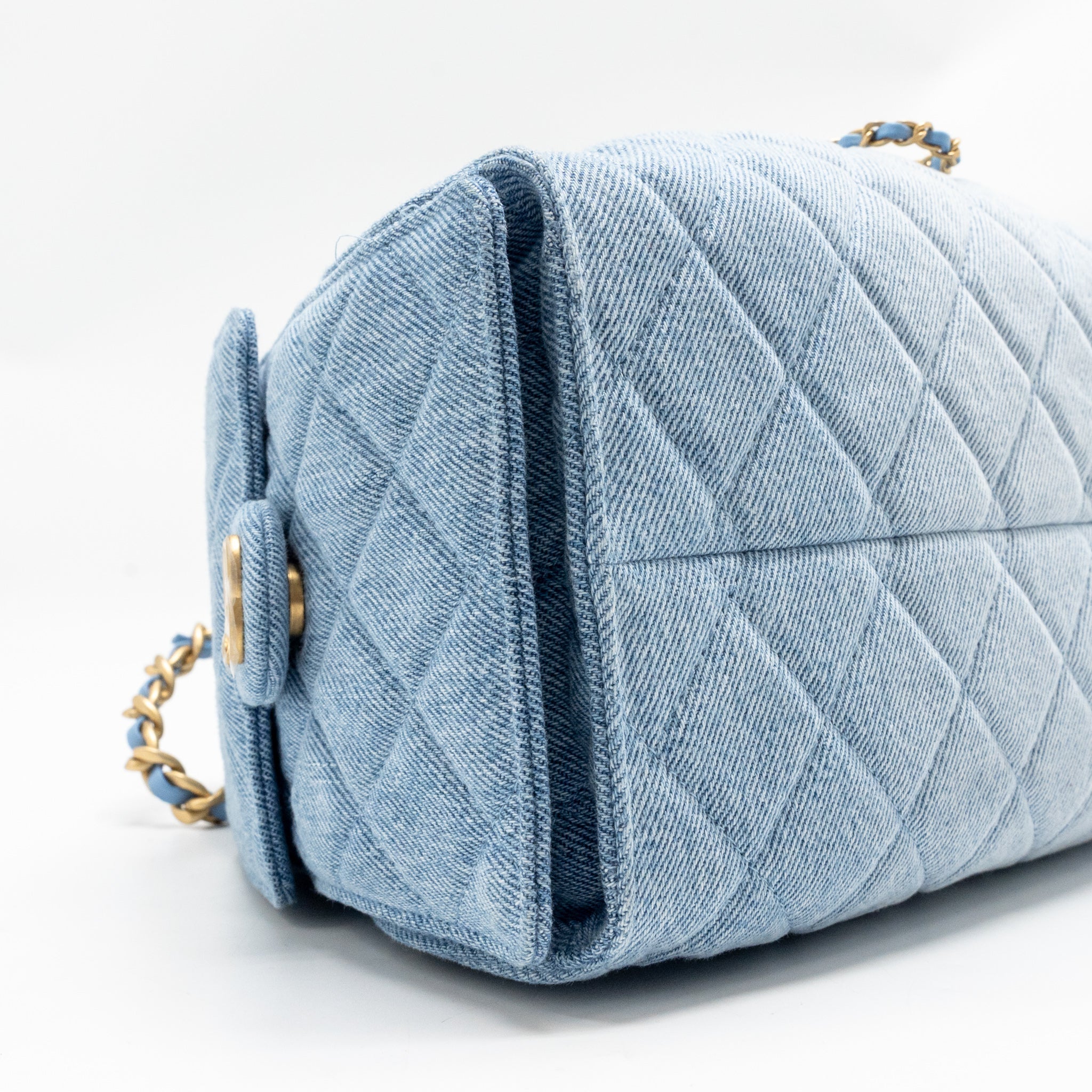 chanel-small-25-bag-washed-denim-light-blue-ghwmicrochip