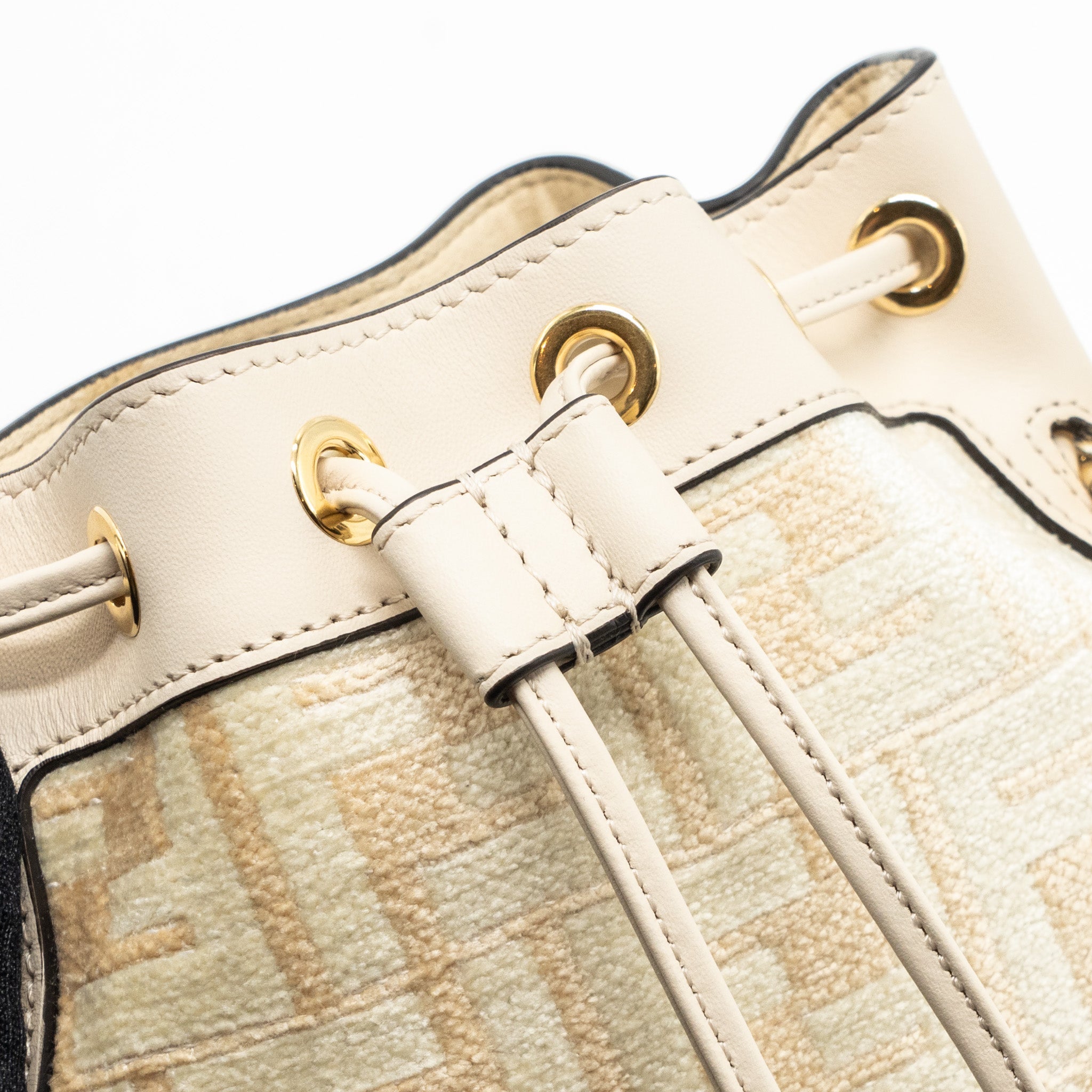 fendi-mini-mon-tresor-bucket-bag-fabric-leather-cream-lghw
