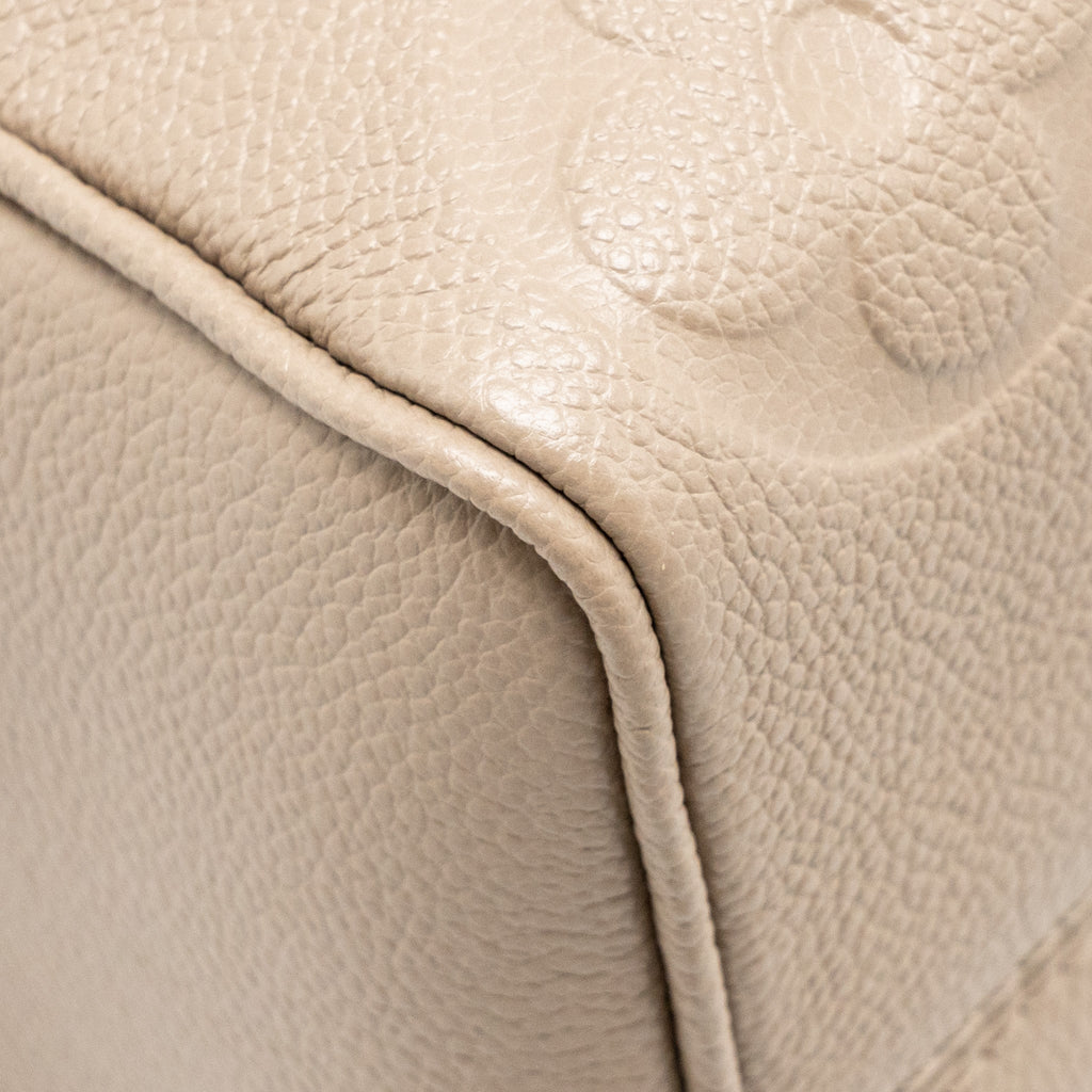 louis-vuitton-speedy-bandouliere-empreinte-leather-tourterelle-taupe-ghw