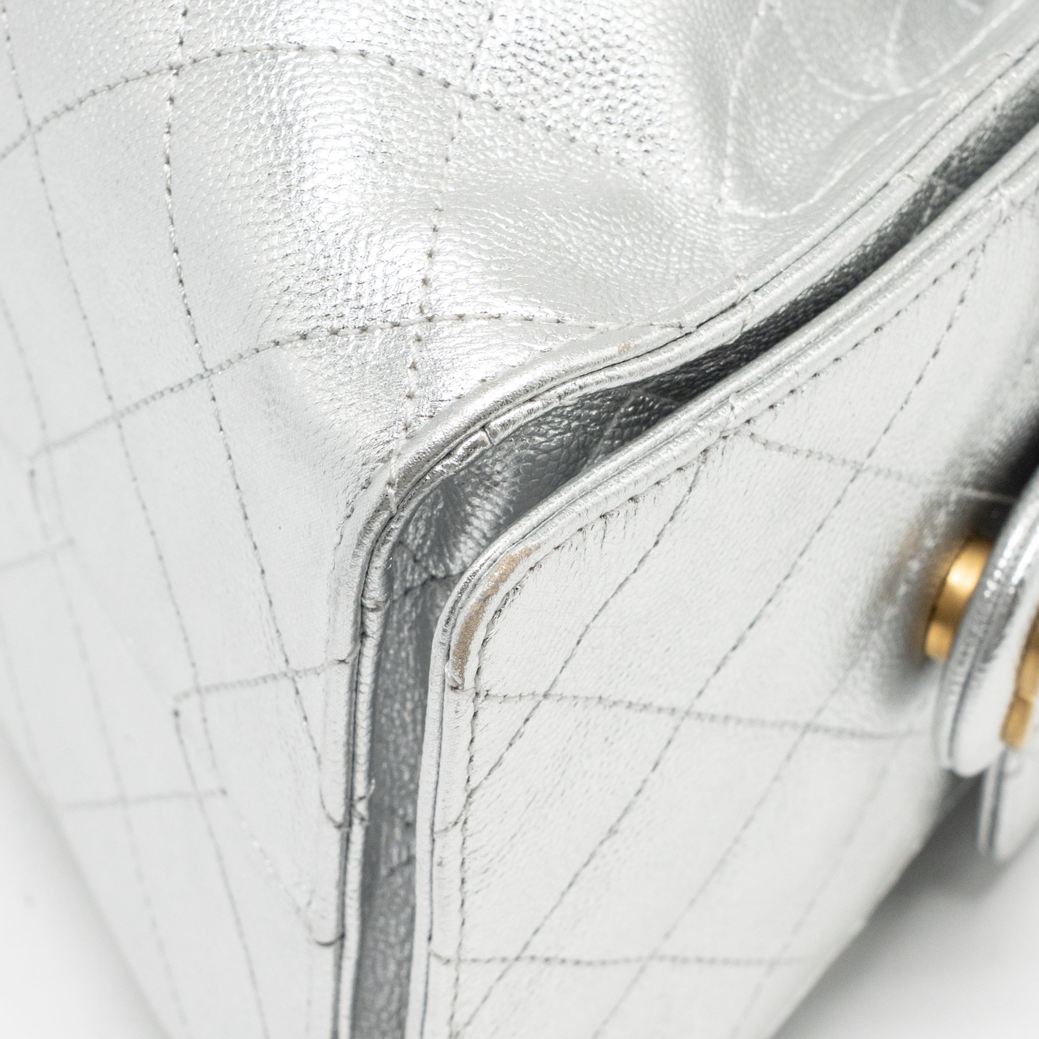 chanel-small-25-bag-caviar-silver-ghwmicrochip
