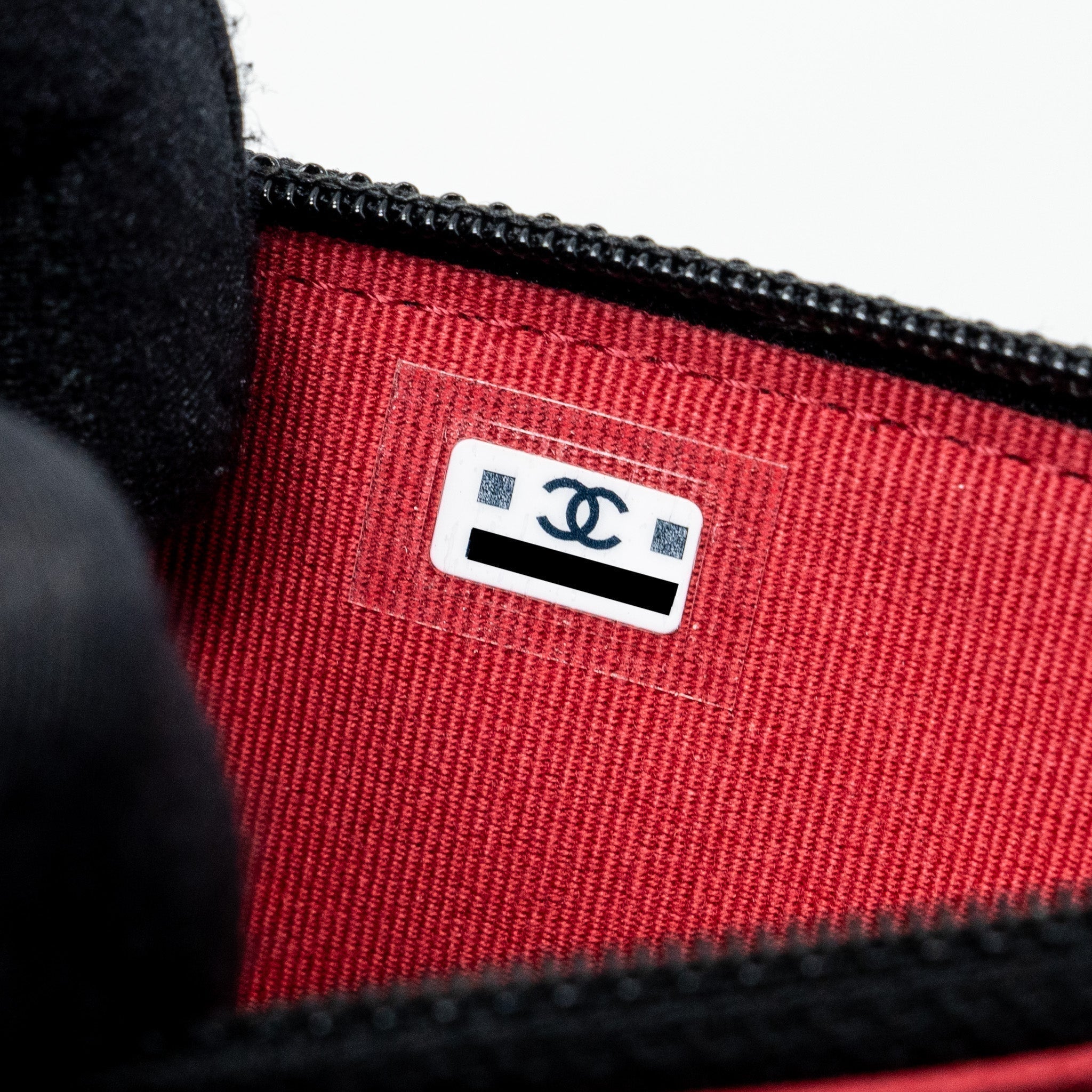 chanel-mini-19-wallet-on-chain-lambskin-black-multicolour-hardware-microchip-copy-1