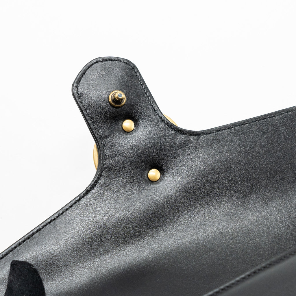 gucci-small-marmont-bag-calfskin-black-ghw