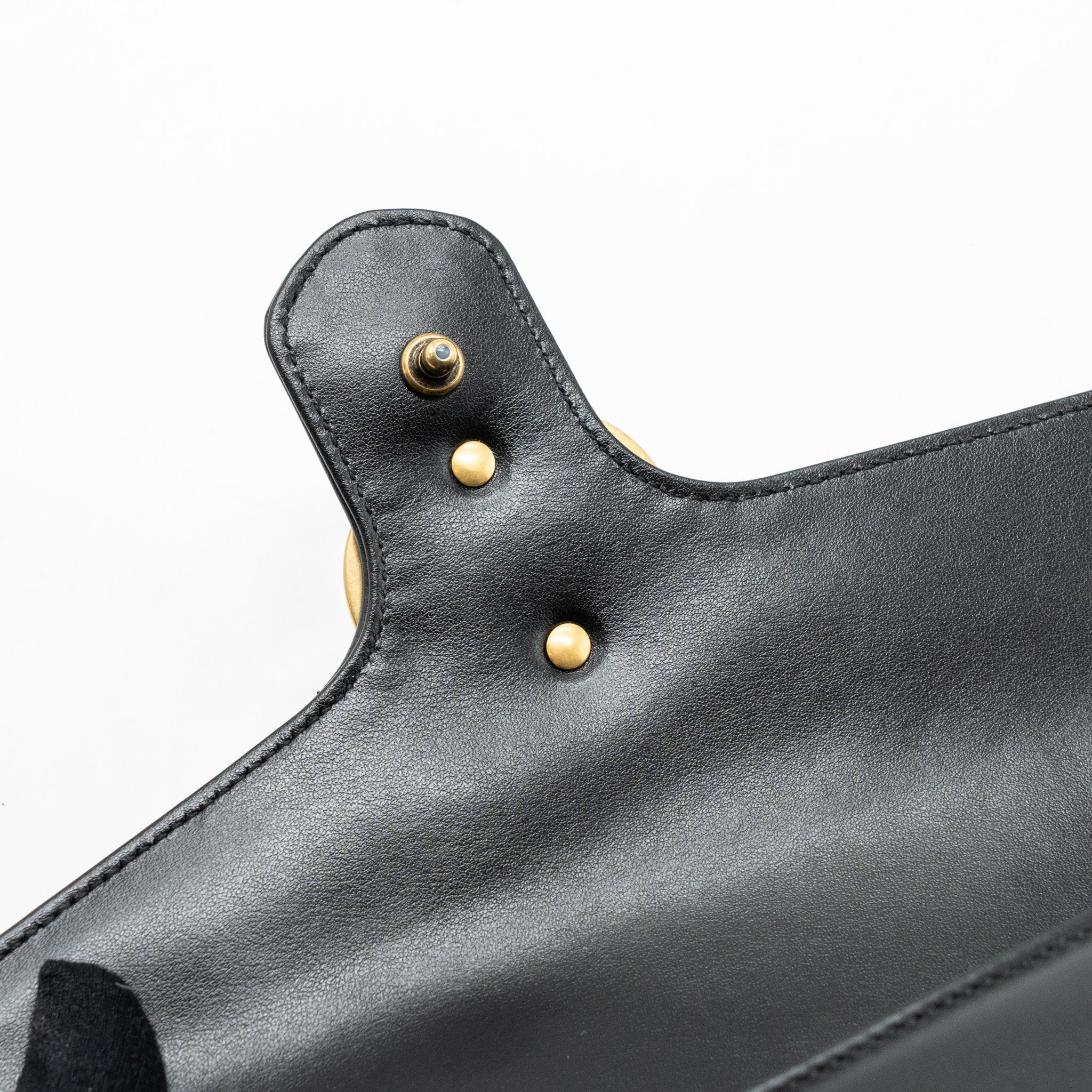 gucci-small-marmont-bag-calfskin-black-ghw
