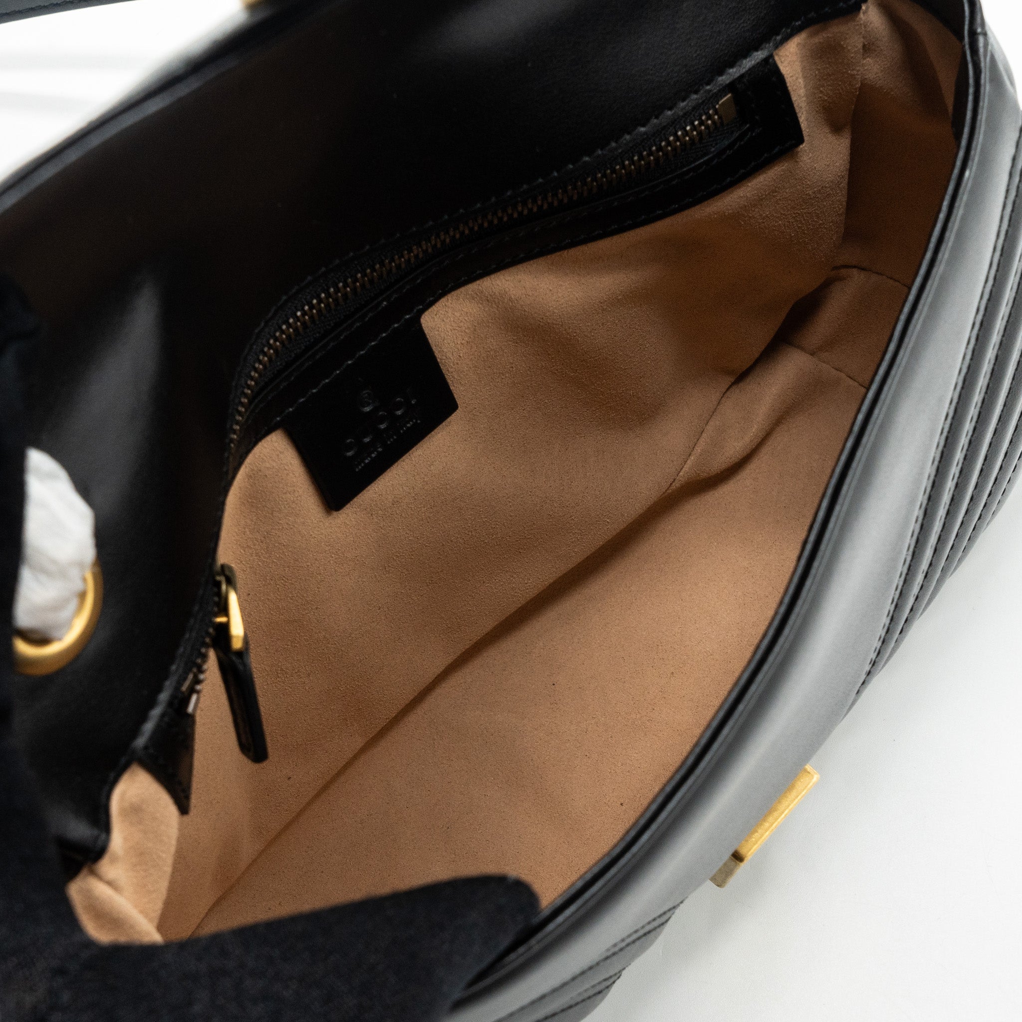 gucci-small-marmont-bag-calfskin-black-ghw