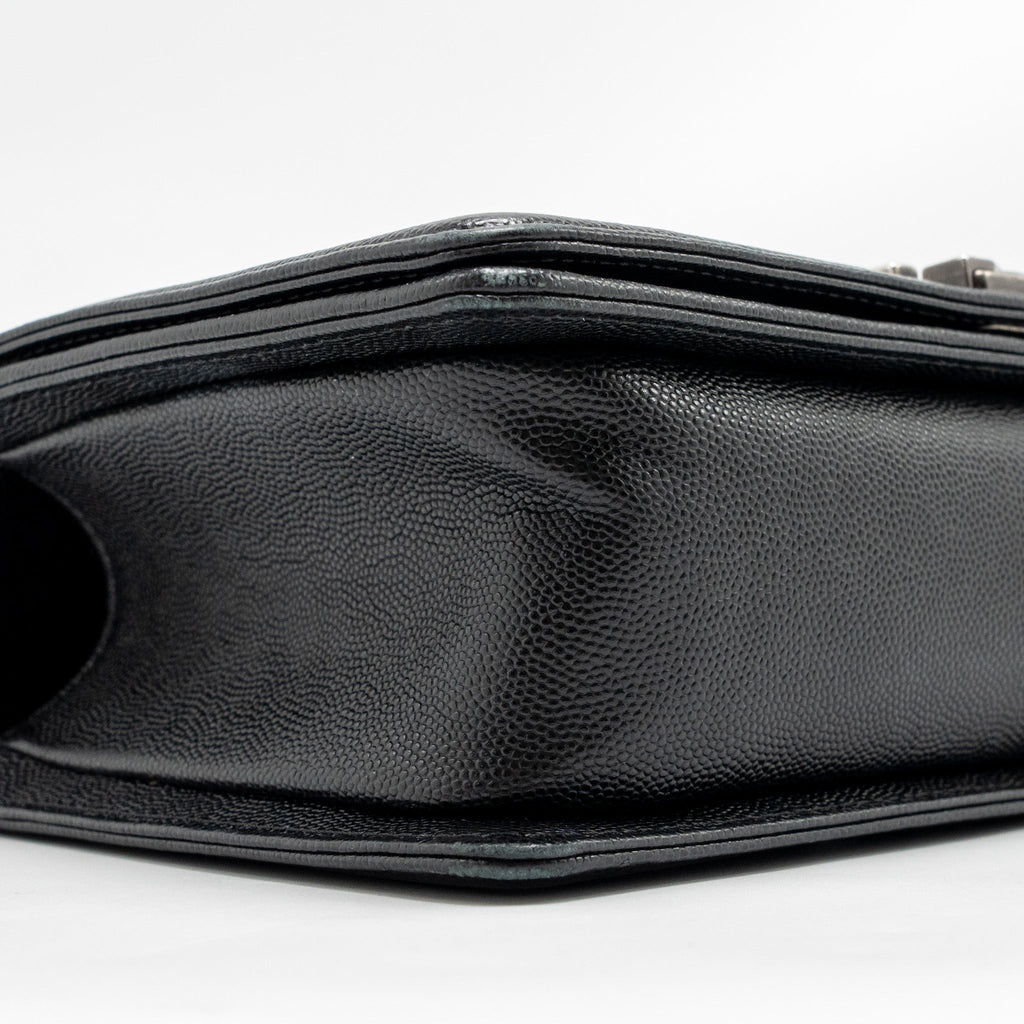 chanel-medium-boy-bag-caviar-black-shw-1
