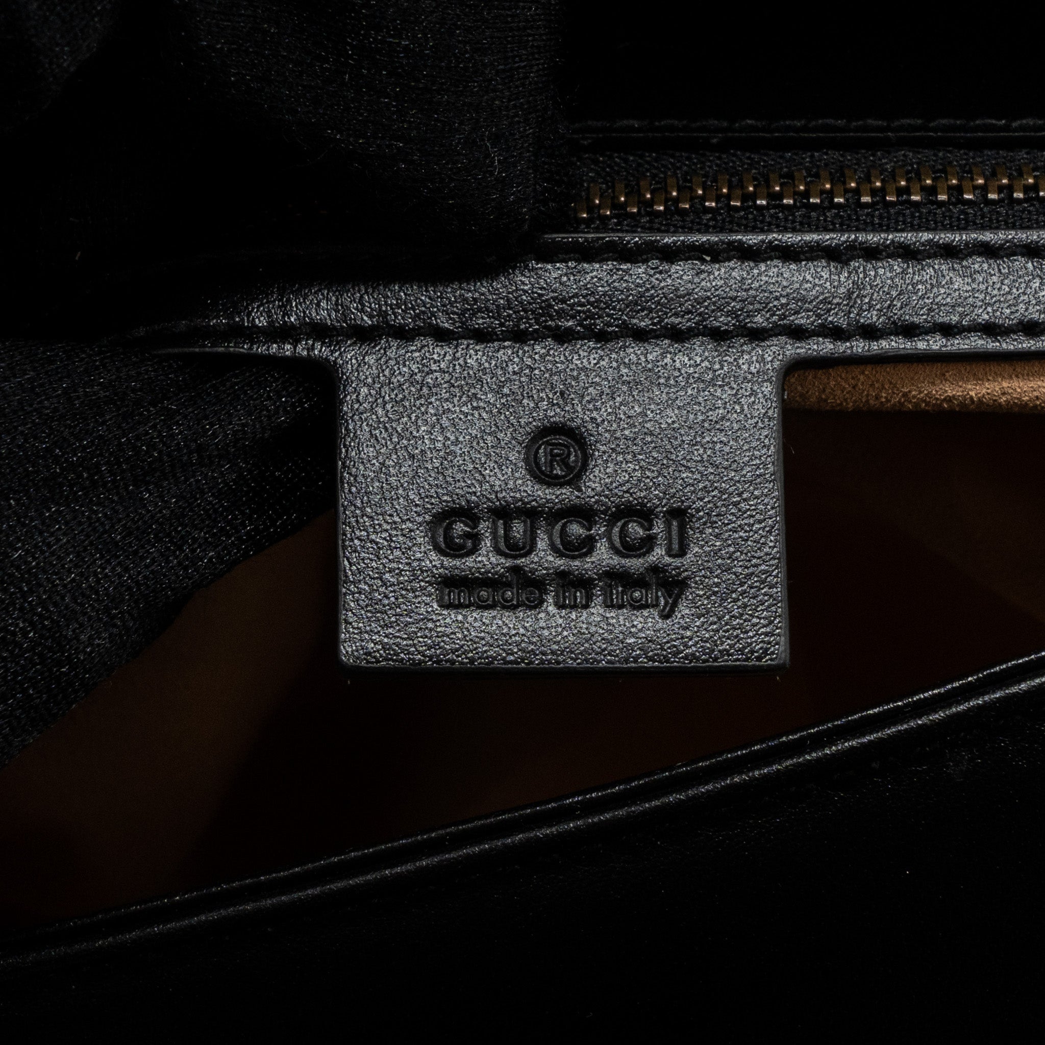 gucci-small-marmont-bag-calfskin-black-ghw