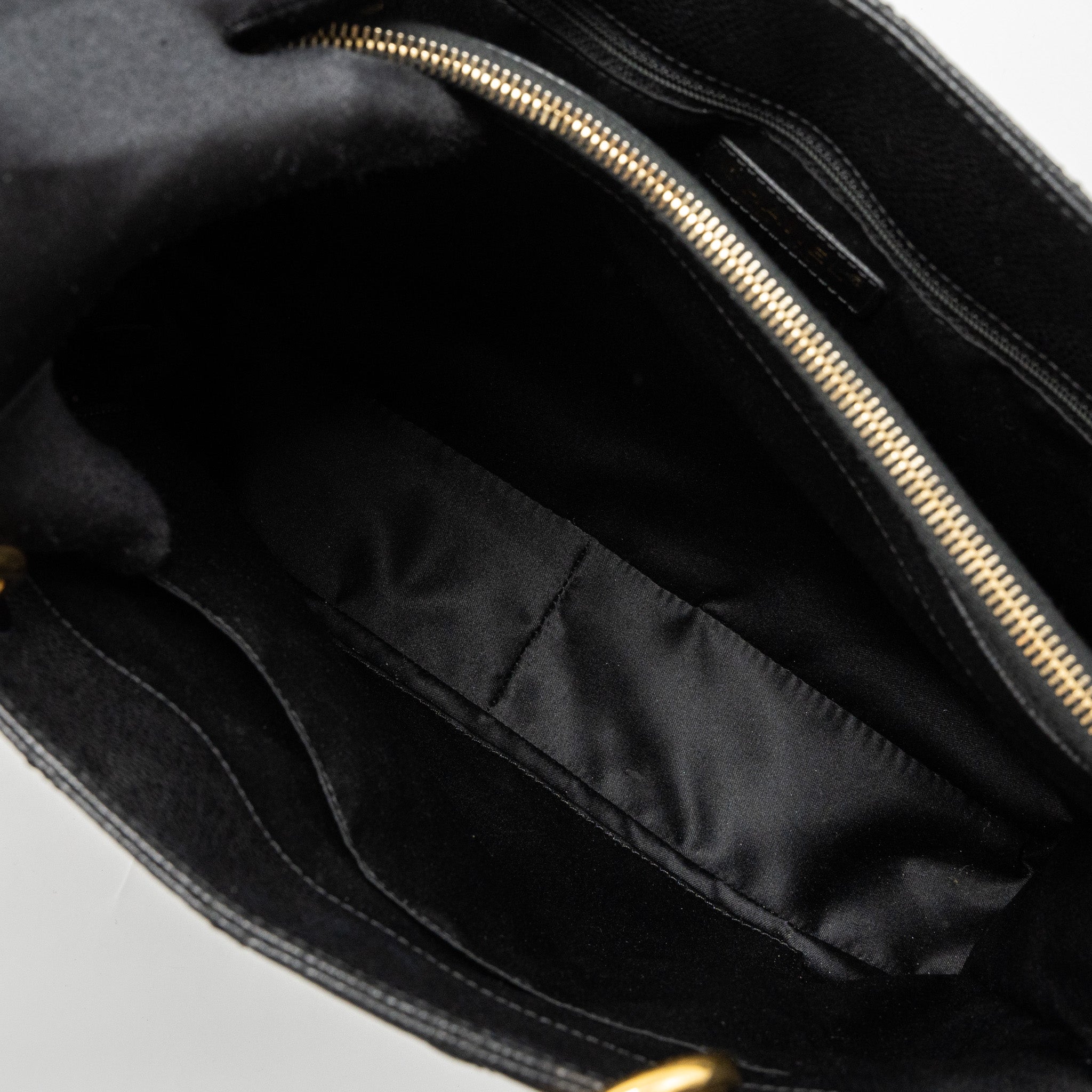 chanel-grand-shopping-tote-gst-caviar-black-ghw-2