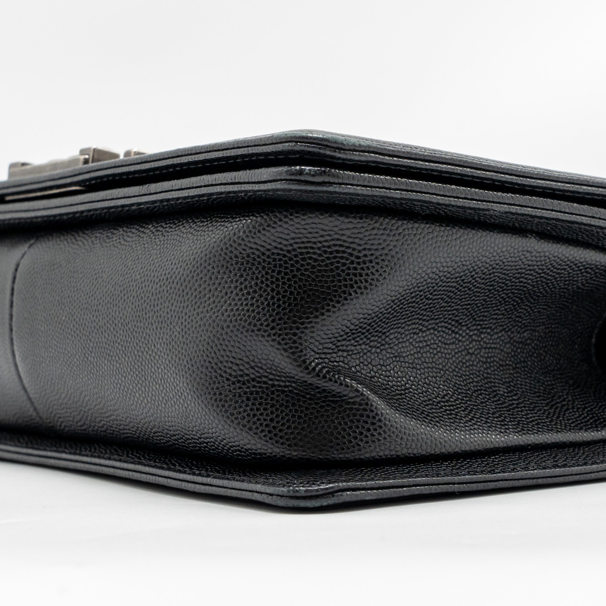 chanel-medium-boy-bag-caviar-black-shw-1