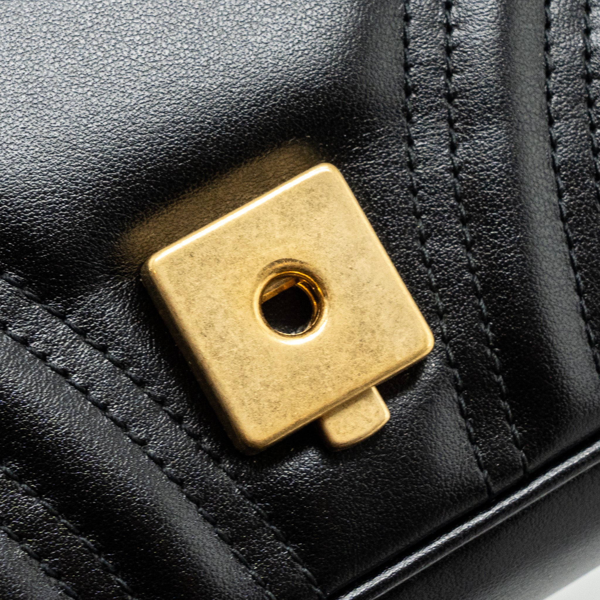 gucci-small-marmont-bag-calfskin-black-ghw