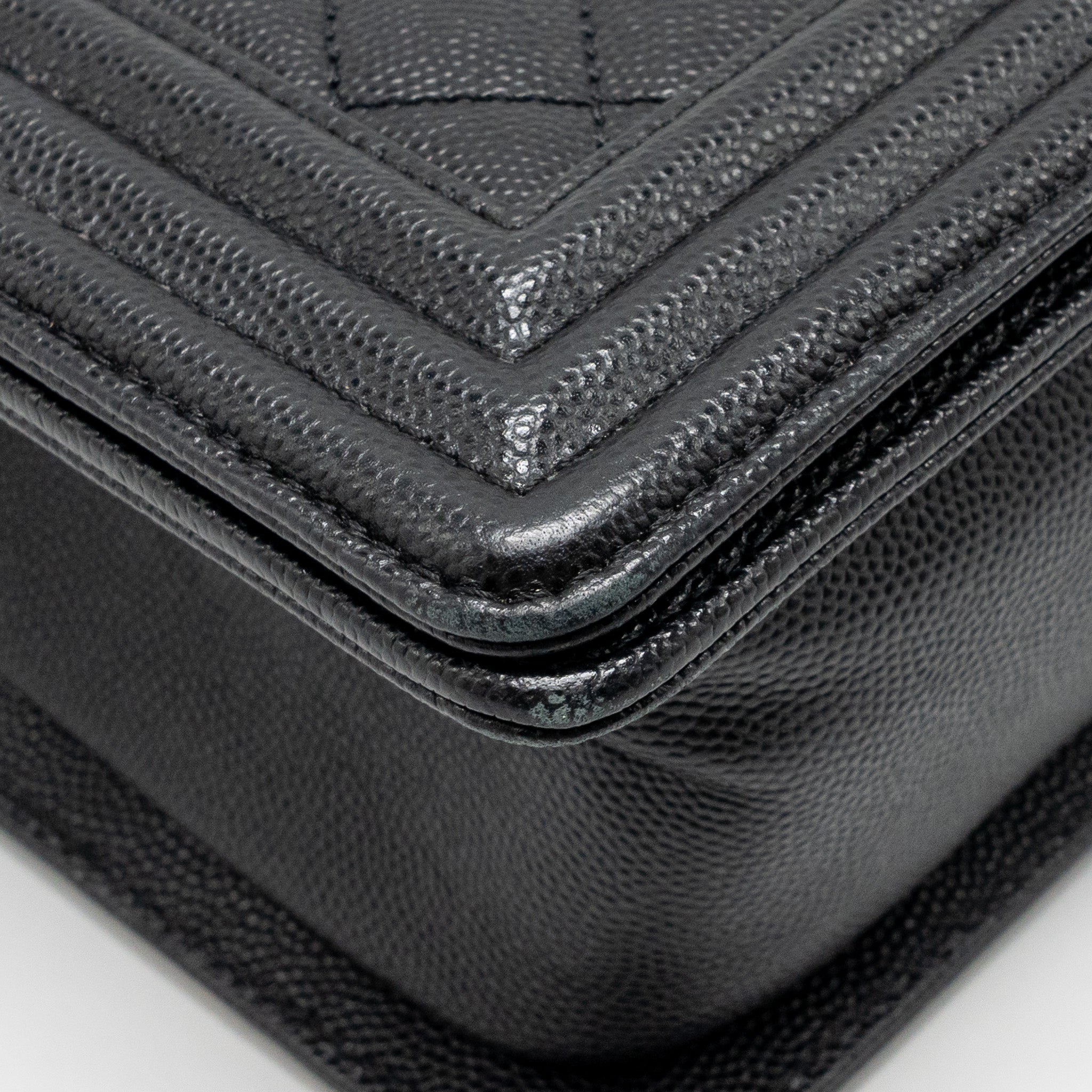 chanel-medium-boy-bag-caviar-black-shw-1