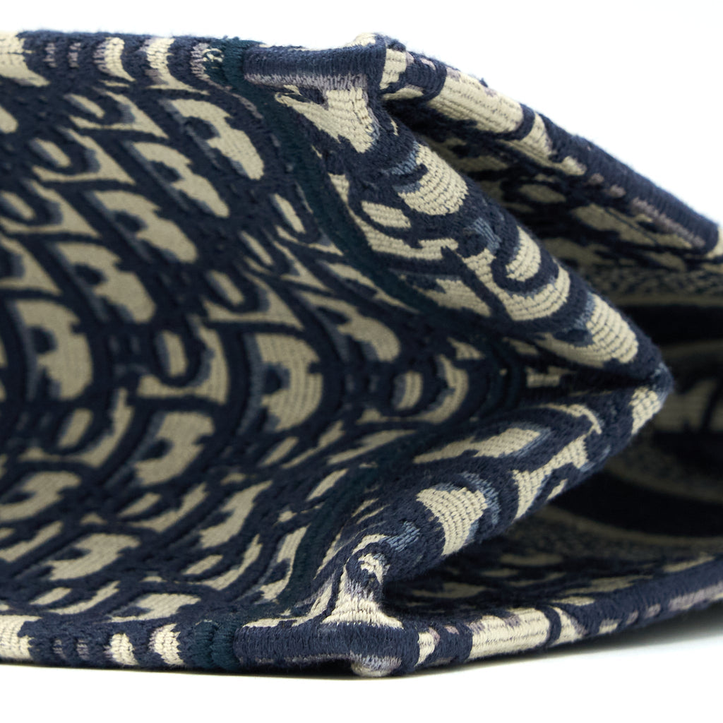 dior-medium-book-tote-blue-oblique-embroidery