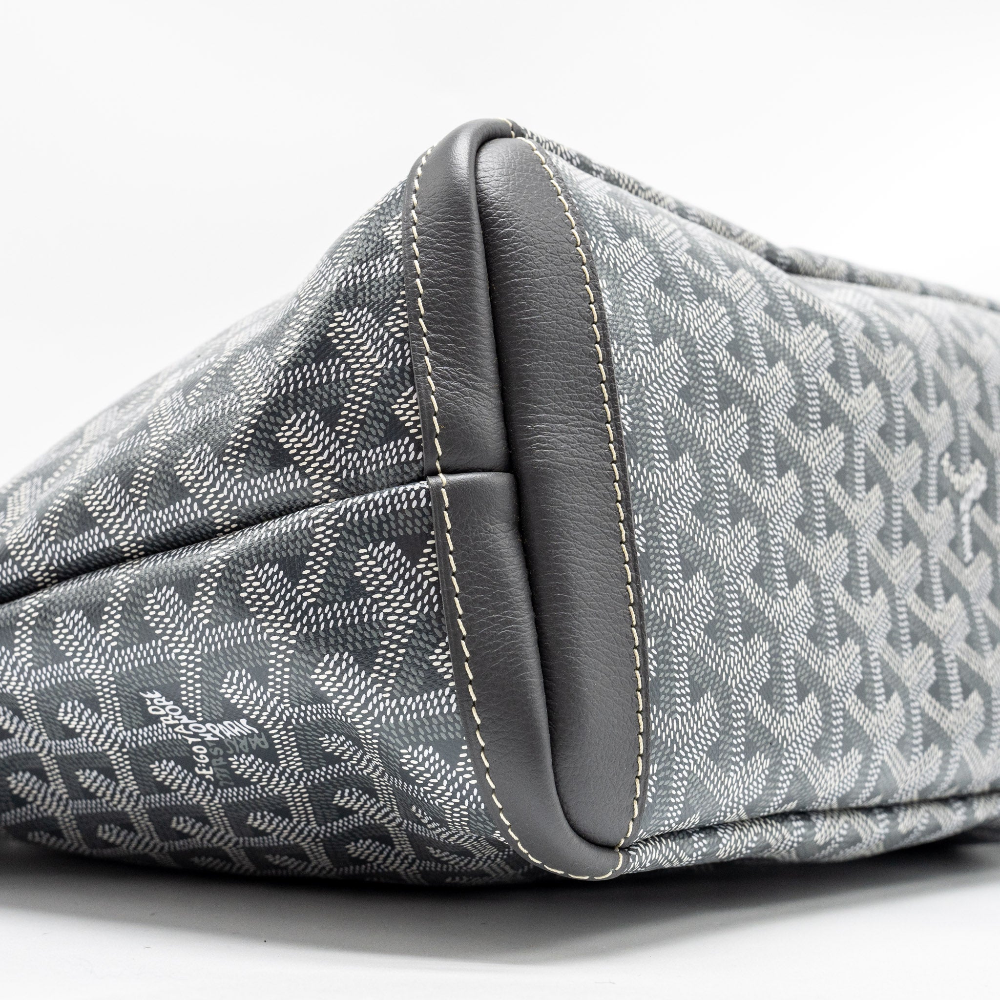 goyard-artois-tote-bag-goyardline-canvas-calfskin-grey-shw