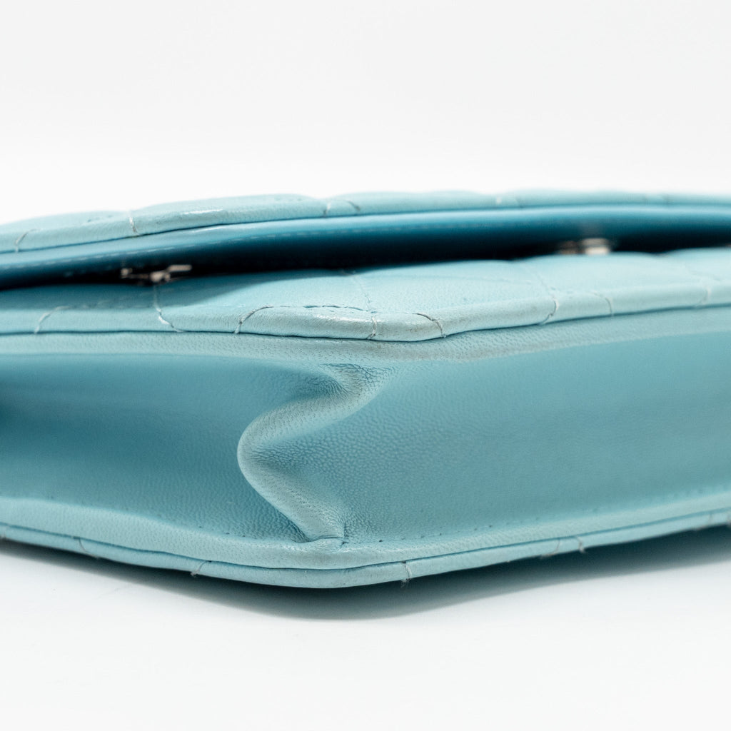chanel-classic-wallet-on-chain-lambskin-light-blue-shw-1