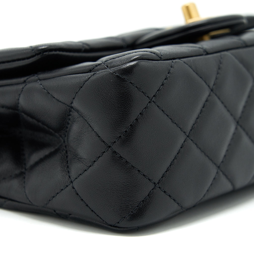 chanel-22c-pearl-crush-mini-rectangular-lambskin-black-ghw-microchip