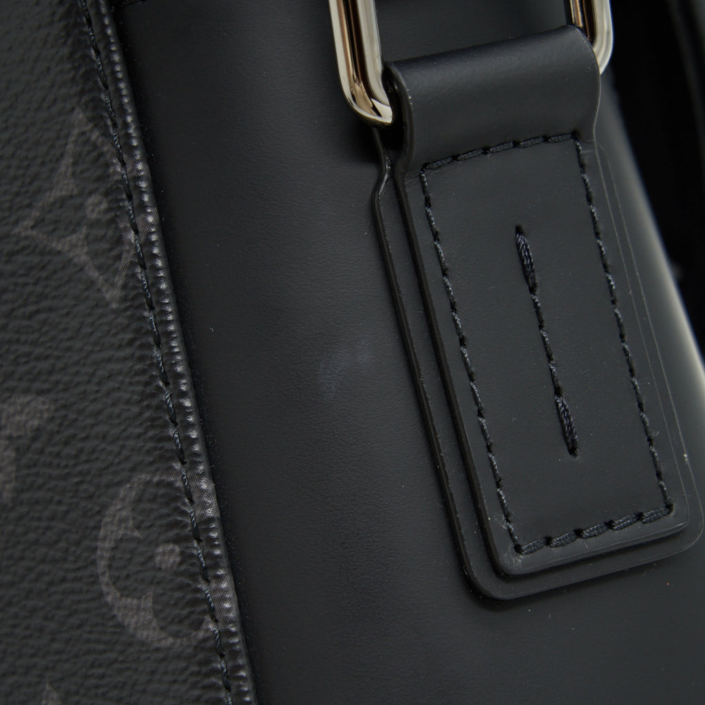 louis-vuitton-eclipse-voyager-messenger-bag-monogram-canvas-black-year-2020