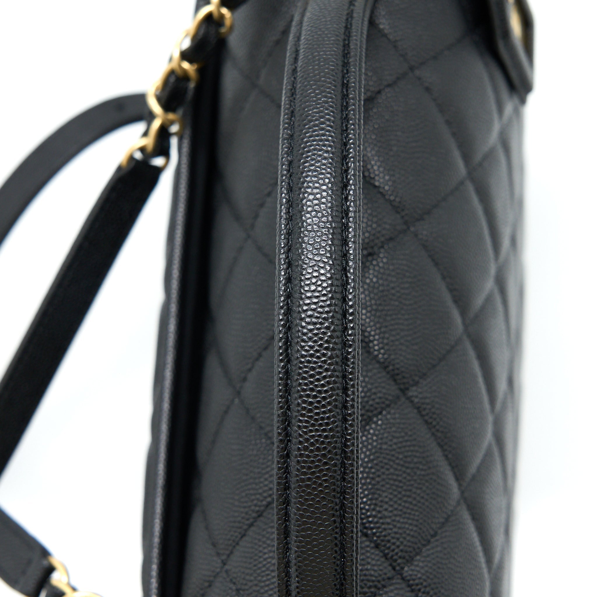 chanel-22k-large-backpack-caviar-black-brushed-ghw-microchip