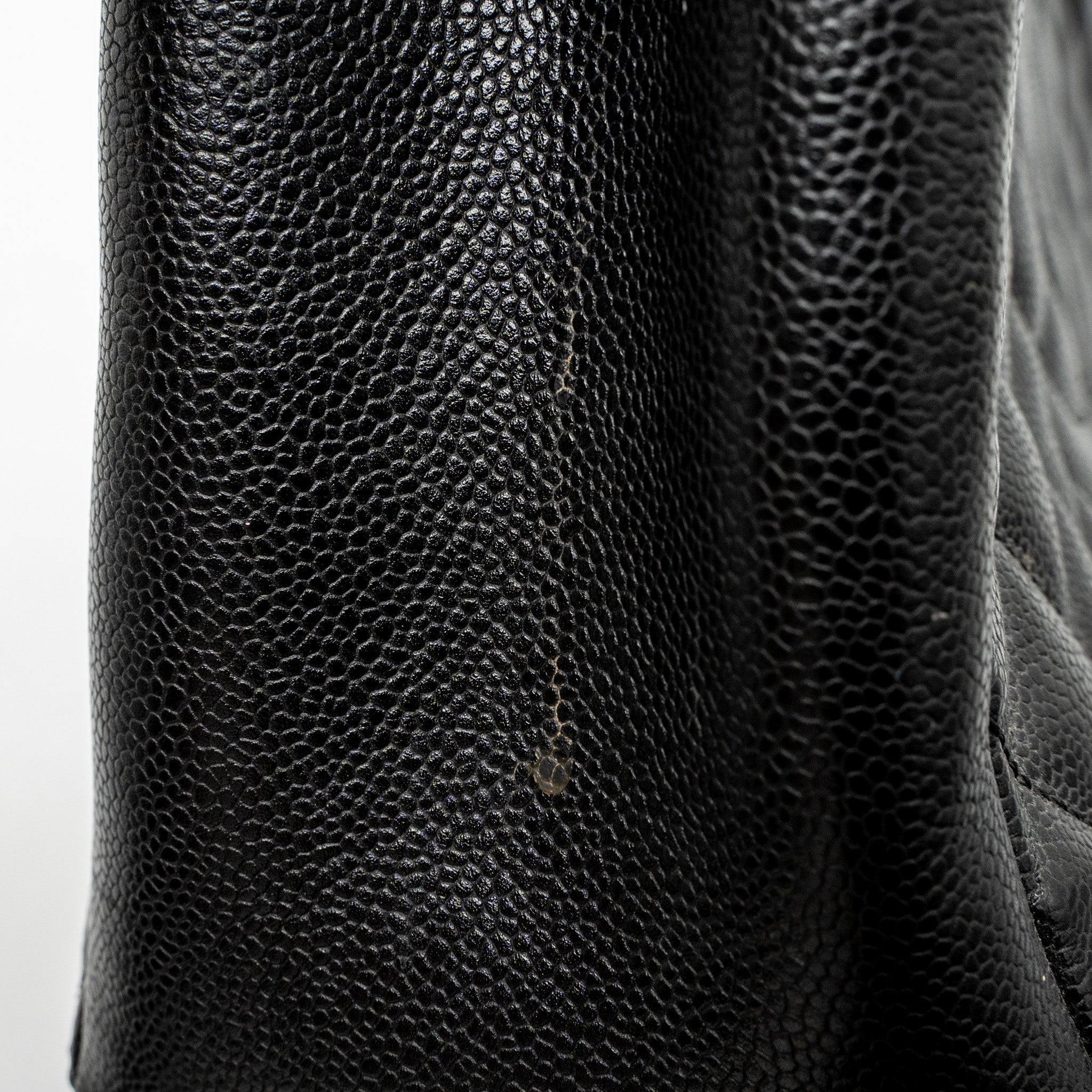 chanel-grand-shopping-tote-gst-caviar-black-ghw-2