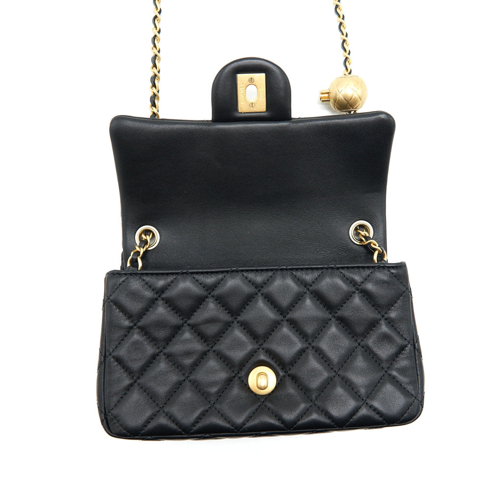 chanel-22c-pearl-crush-mini-rectangular-lambskin-black-ghw-microchip