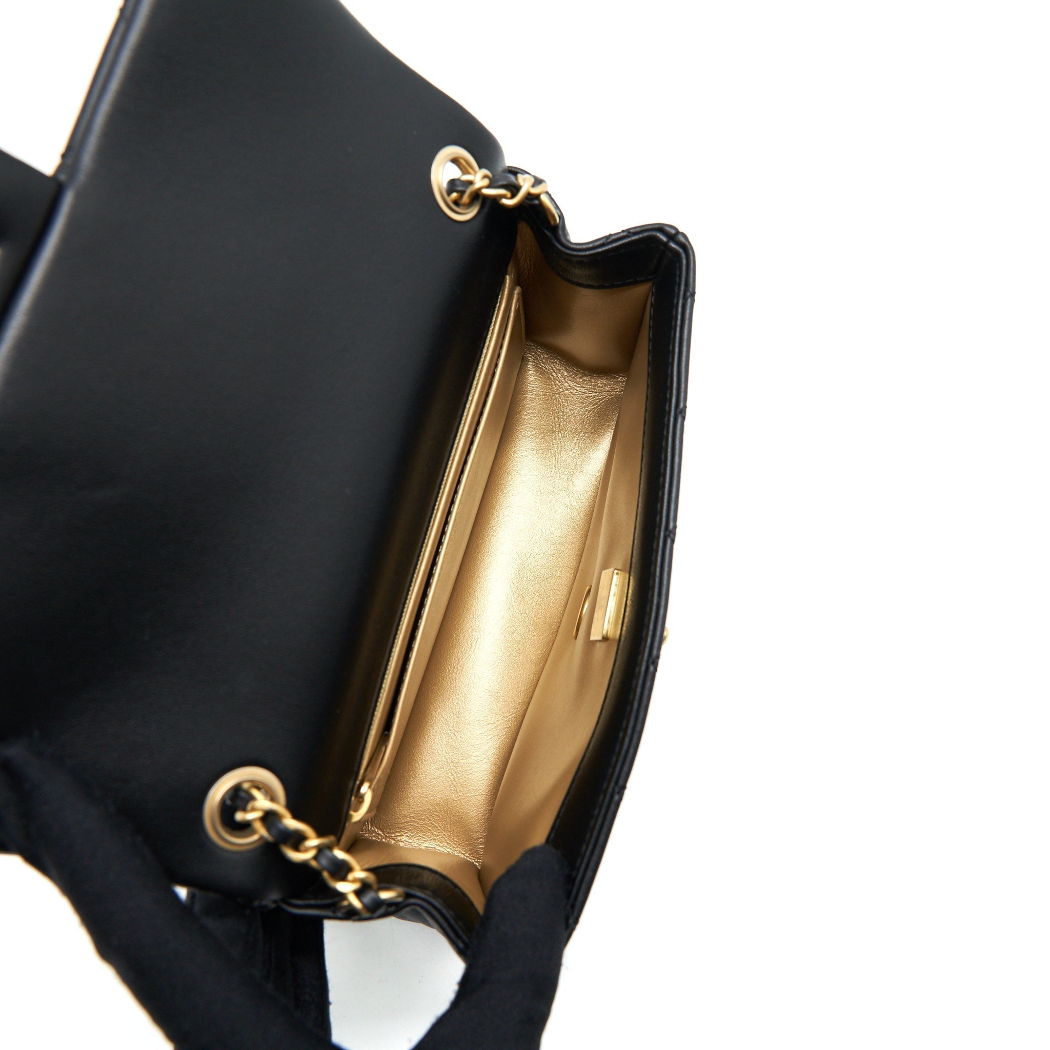 chanel-22c-pearl-crush-mini-rectangular-lambskin-black-ghw-microchip