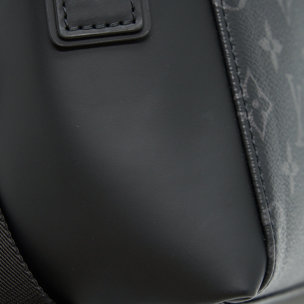 louis-vuitton-eclipse-voyager-messenger-bag-monogram-canvas-black-year-2020
